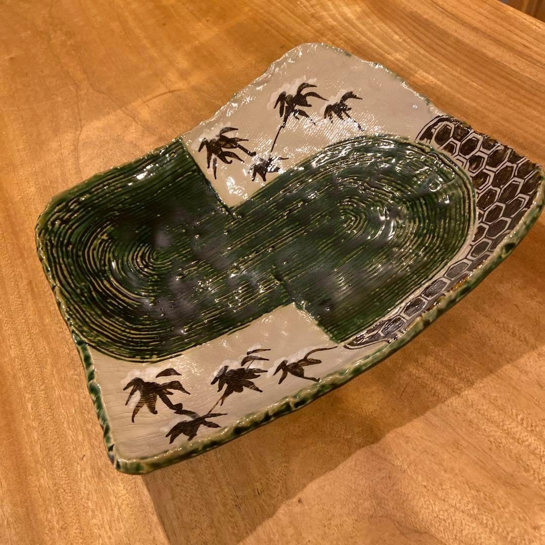 真作保証沖縄壺屋焼金城次郎『魚文大皿』飾り皿銘次有陶歴共箱 2025年