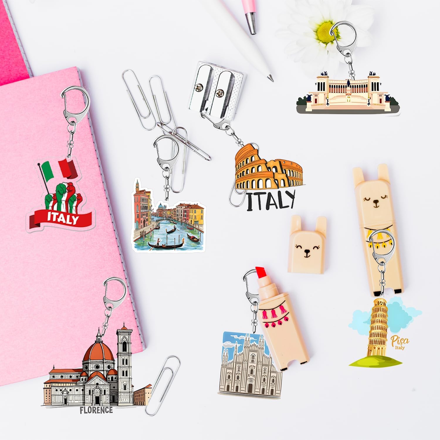 16PCS Italy Souvenirs Gifts Set, Italy Party Favors Supplies Travel Vacation Trip Gifts Acrylic Keychain Souvenir Keychain Collection