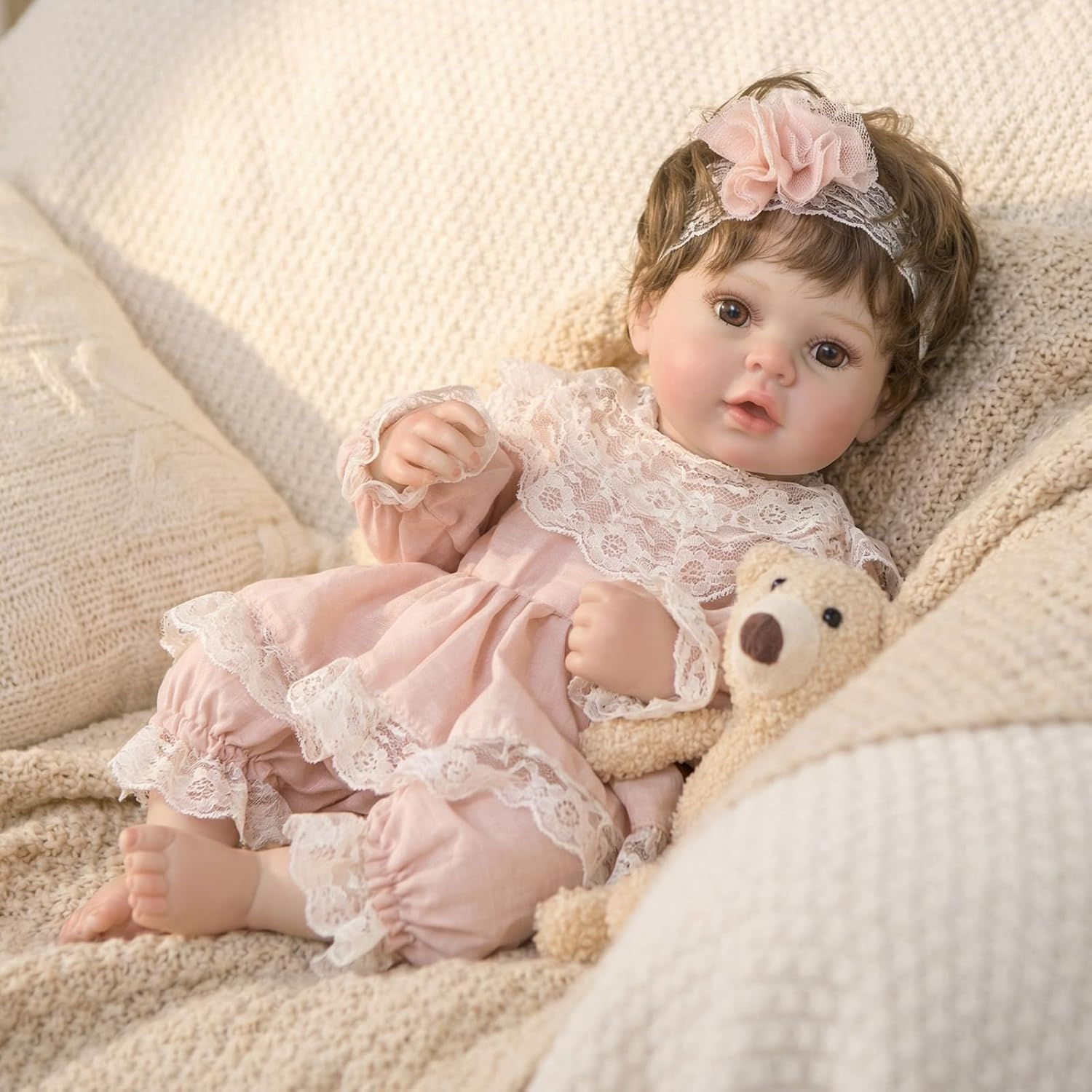 20inch Realistic Cute Baby Doll, Lifelike Baby Dolls that Look Real, with Accessories, A Wonderful Gift for Kids at Least 3 Years Old, and Adult Doll Lovers/Collectors