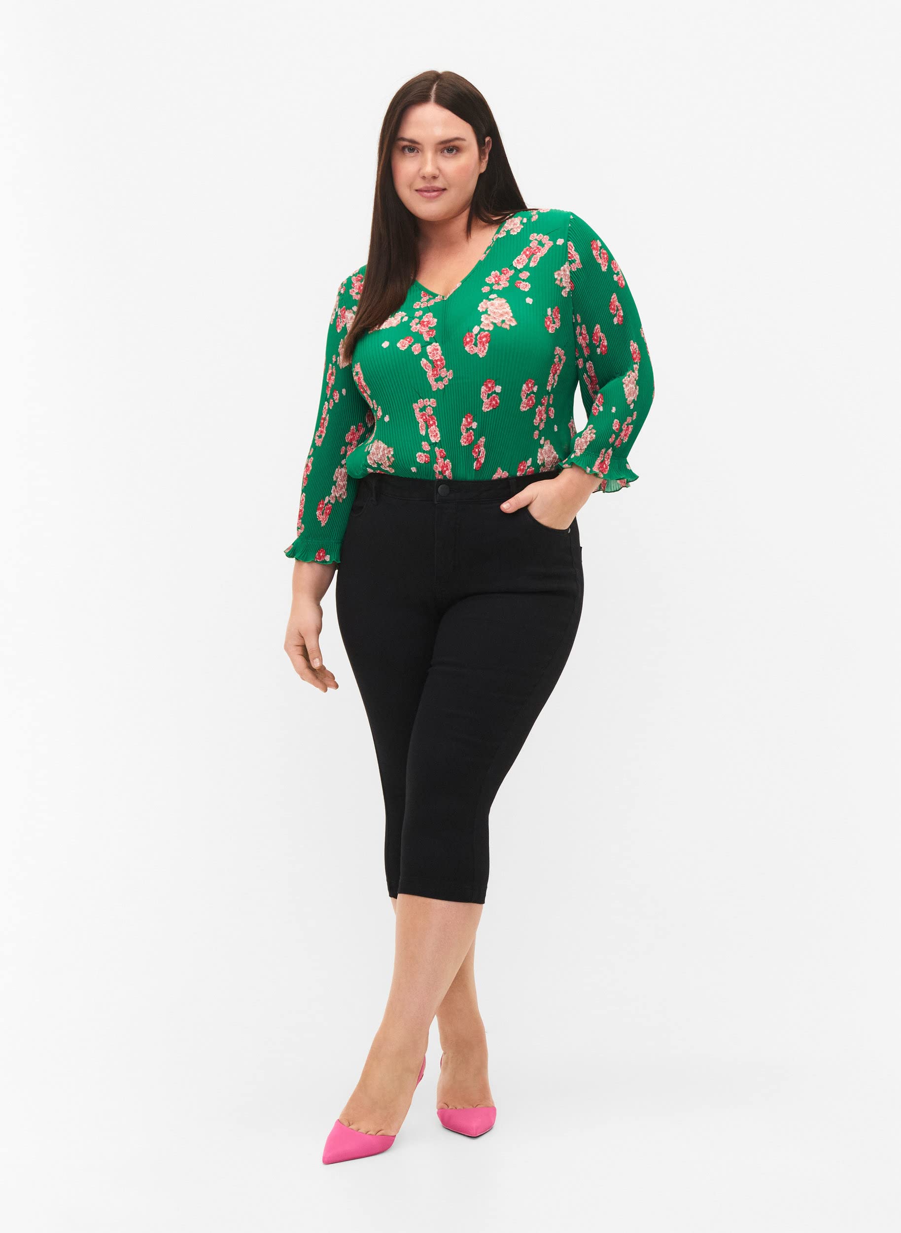 Zizzi Amy - Jeans Capri da donna, taglie grandi, jeans a 3/4, pantaloni capri con vestibilità aderente e vita alta, alla moda per l'estate, in comodo misto cotone elasticizzato