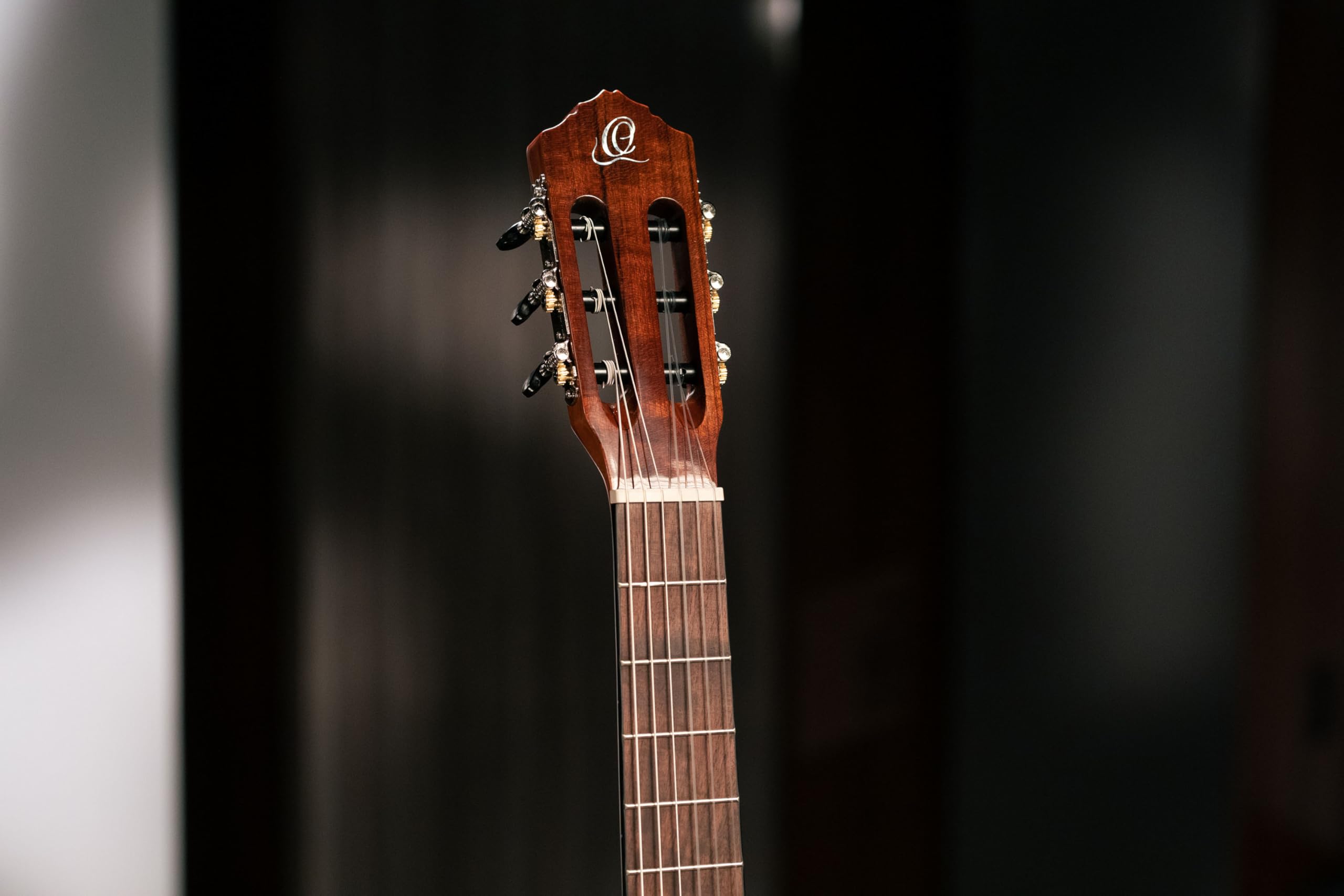 Ortega Guitars Guitare Classique 4/4 – Student Series – Épicéa / Catalpa, Naturel Brillant (RST5)
