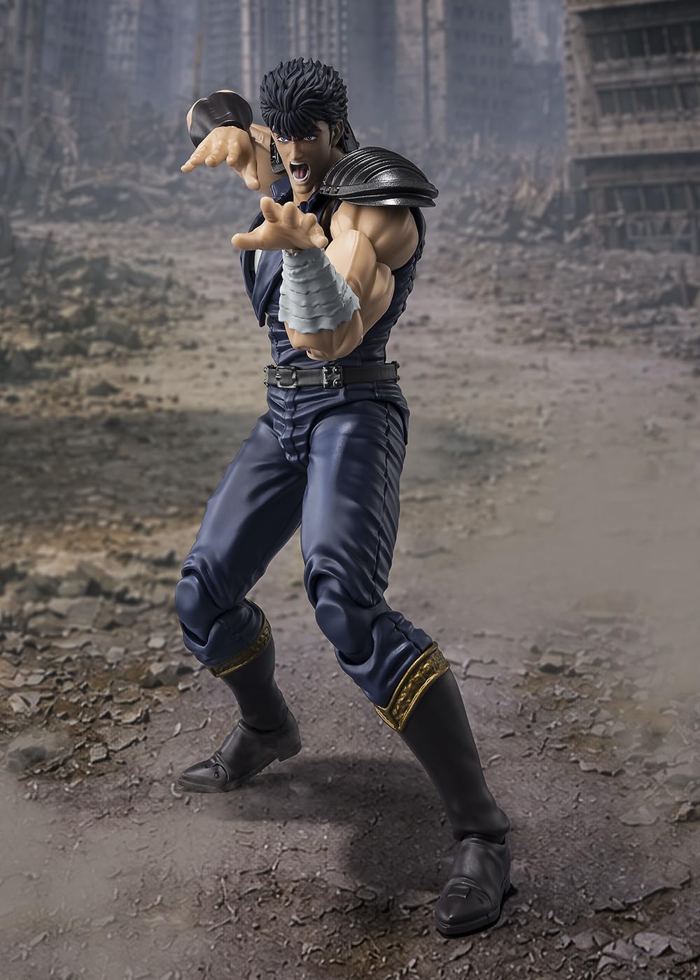 Amazon.com: TAMASHII NATIONS - Fist of the North Star - Kenshiro