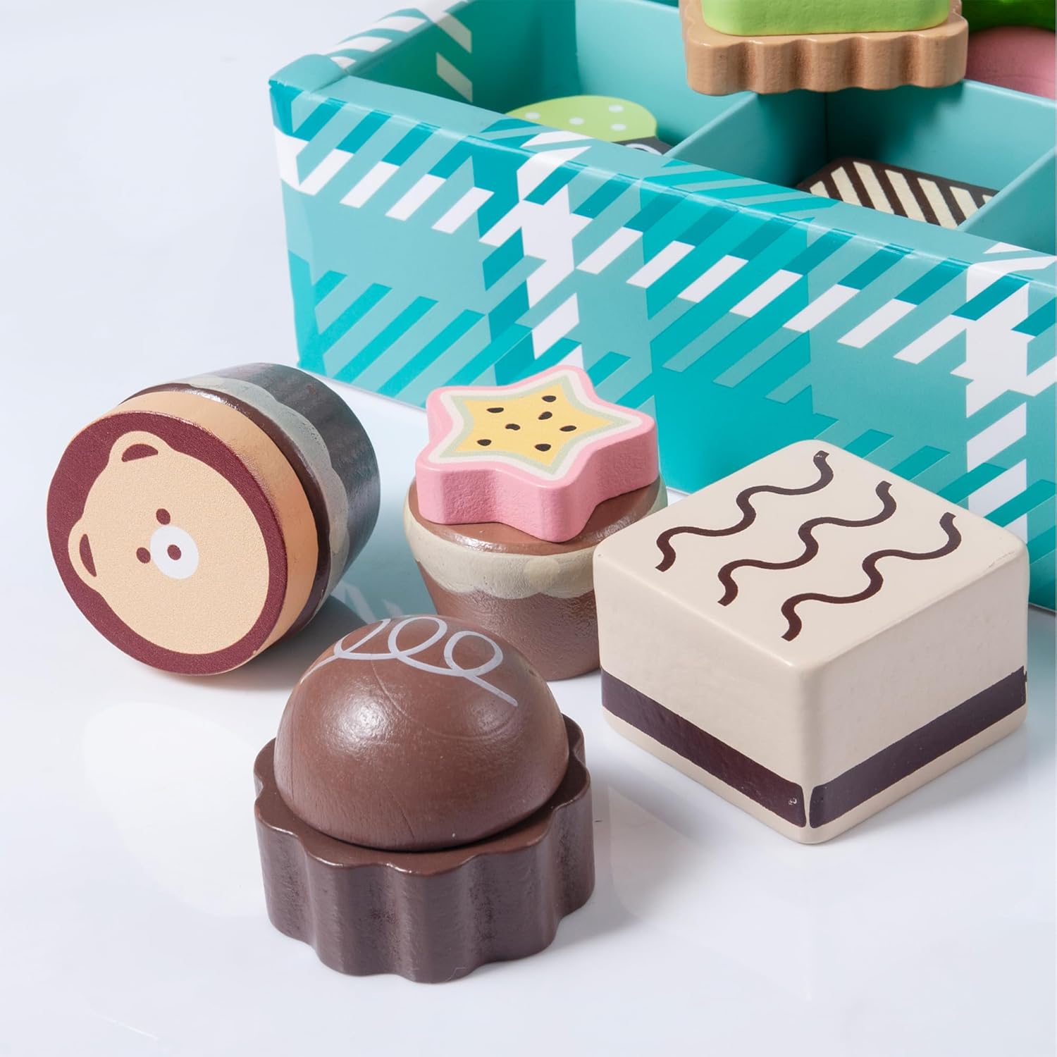 13pcs Wooden Dessert Set Toddler Pretend Play Toy Food, Sweets Playset with Muffin, Cupcake, Chocolate Cake & Roll, Kids Food Toys Play Kitchen Accessories Boys and Girls Birthday Gift