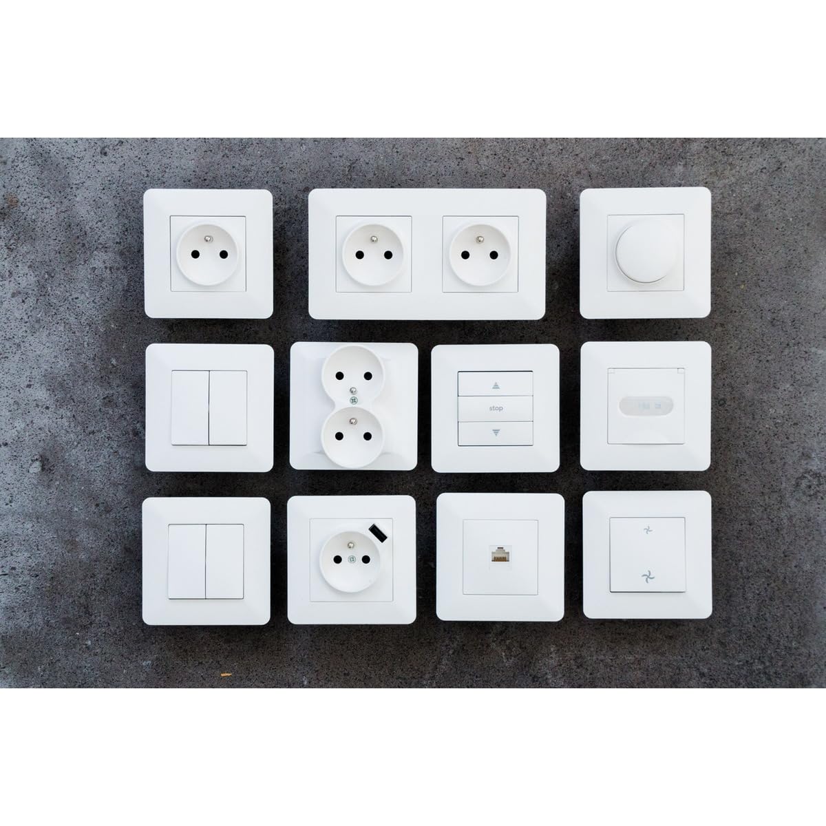 Zenitech - Toma de TV Ø9,52 mm - Equipamiento Empotrado - Motor Compacto para Fácil Cableado, Frontal Ajustable - Compatible con Caja de Empotrar - Placa 86 x 86 mm - Blanco