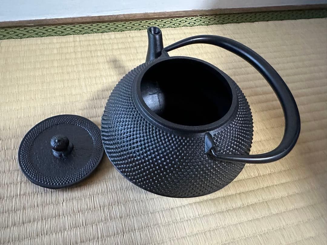 Amazon.co.jp: 囲炉裏テーブル 火鉢 木製座卓 引き出し付 五徳 灰 鉄瓶