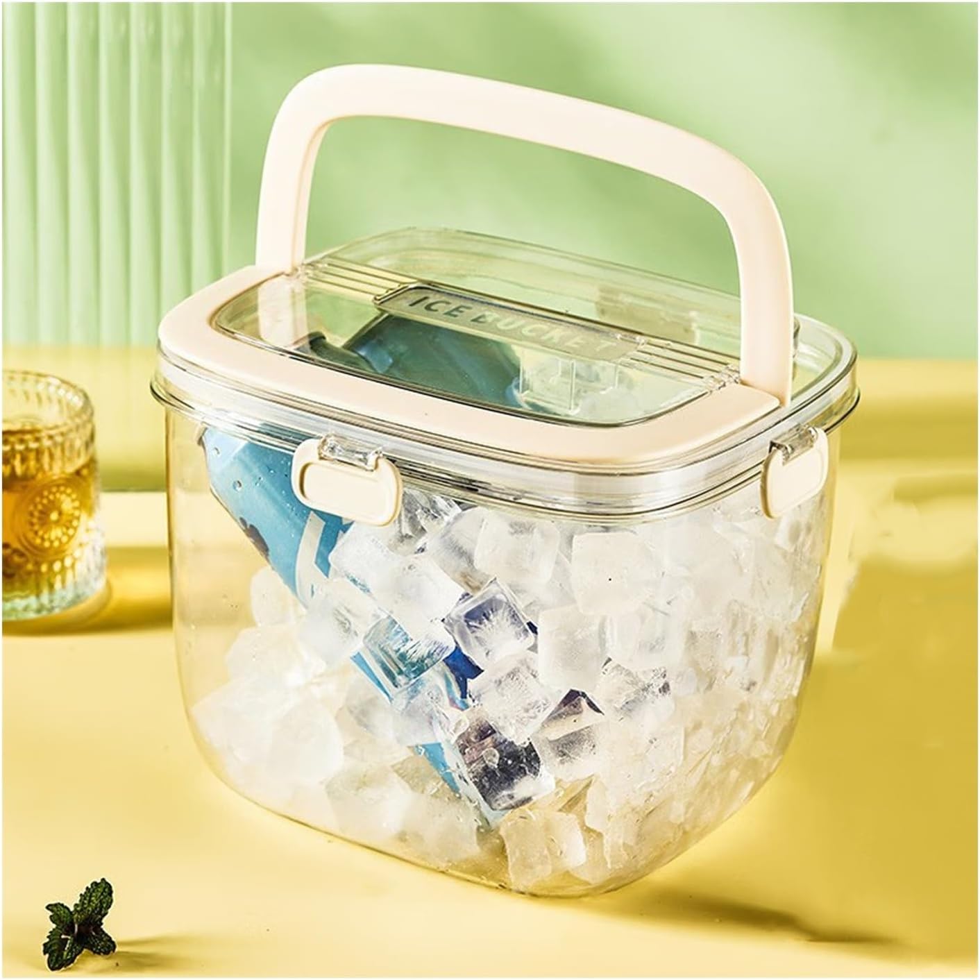 Champagne Bucket Ice Bucket with Seal Lid, Handle and Ice Clip, Ice Plastic Tote Beverage Bucket Outdoor Dinner Insulated Ice Bucket Wine Bucket