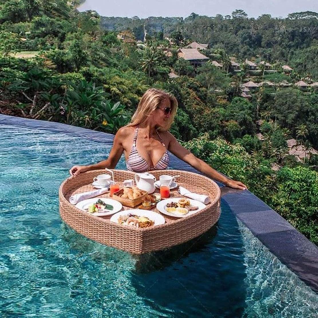 Vassoio da portata galleggiante in rattan con manici, ideale per bar sulla sabbia, spa, bagno, feste, accessorio indispensabile per piscina, bevande, insalate e frutta