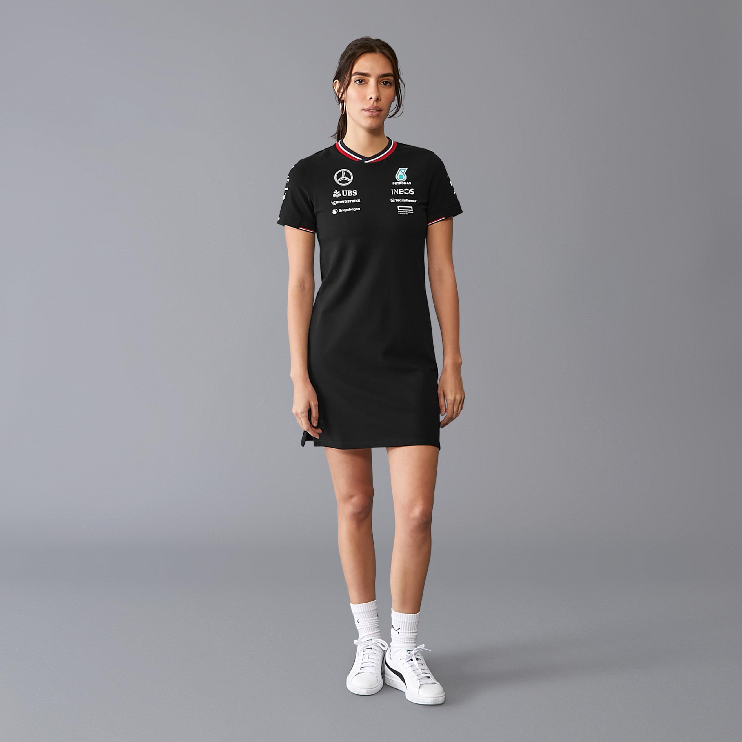 Mercedes AMG Petronas Robe t-Shirt de l'équipe F1 2024 pour Femmes - Noir - Taille: XS