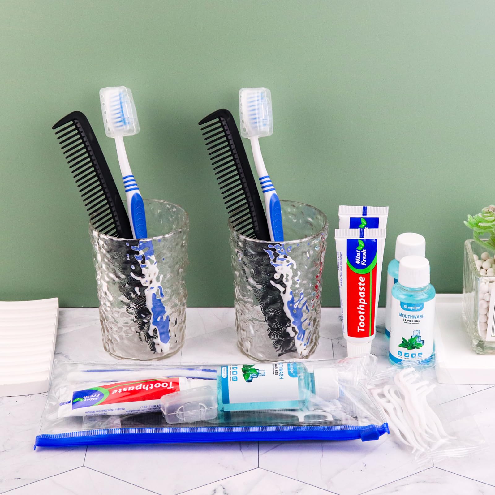 Reise-Zahnbürsten-Set, Zahnpflegeset, Reise-Zahnbürsten-Set mit Zahnpasta, Mundwasser, Kunststoffbeutel, Zahnbürstenkopfabdeckung, Zahnseide-Picker, Großzahnbürste für Obdachlose, Reisen,