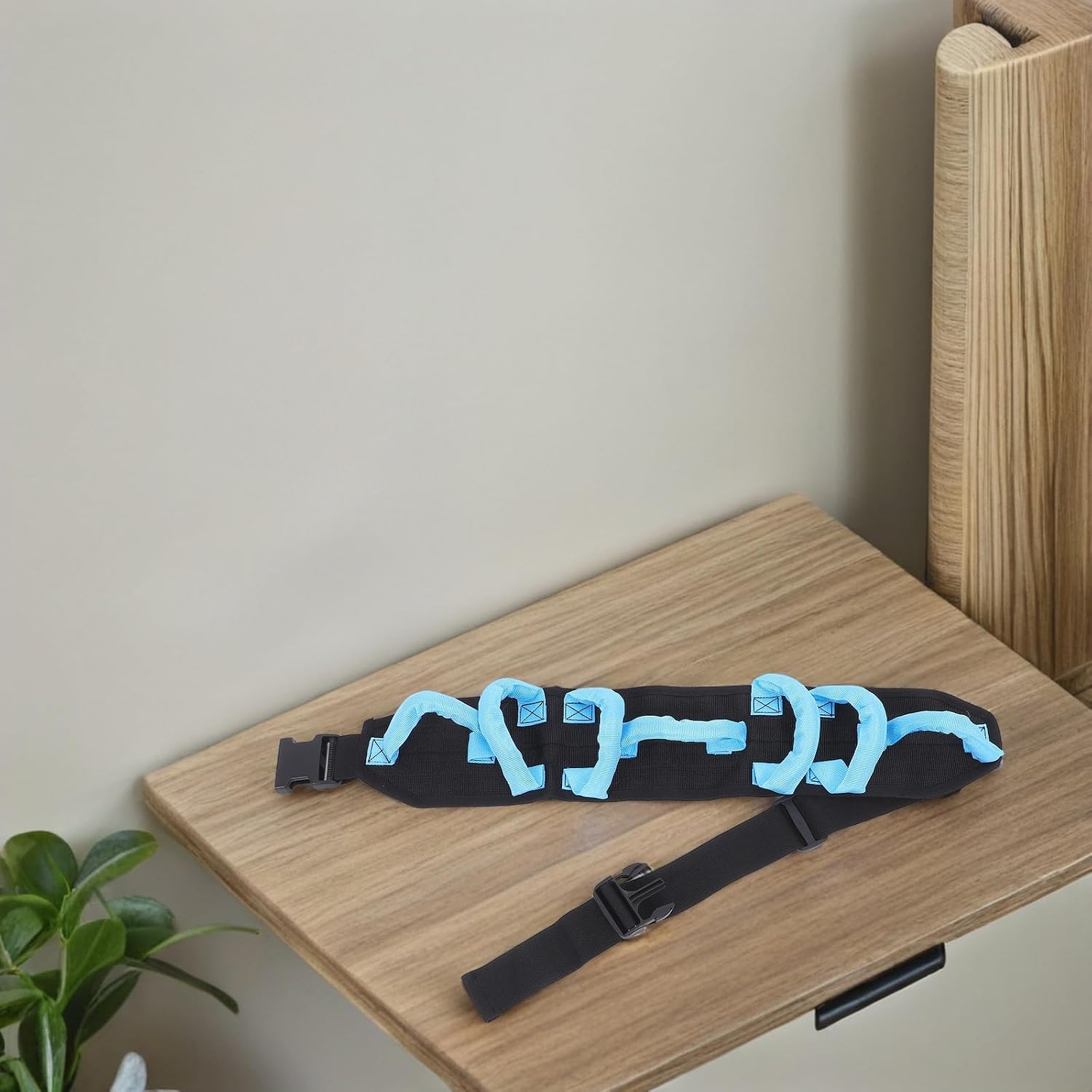 Walking Assistance Belt with Comfortable Nylon Design and Anti-Slip Features for Patient Transfer and Standing Aid in Hospitals and Home Care Settings