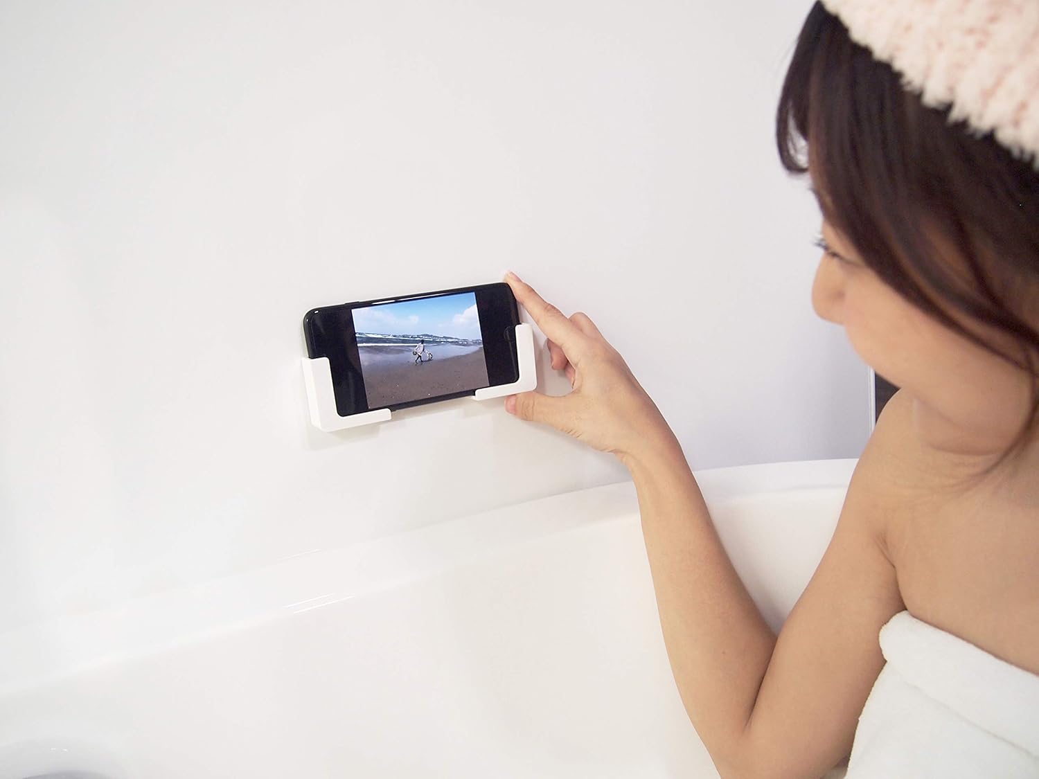 磁着ｓｑ バススマートフォンホルダー 浴室 壁 お風呂 マグネット 磁石 スマホホルダー