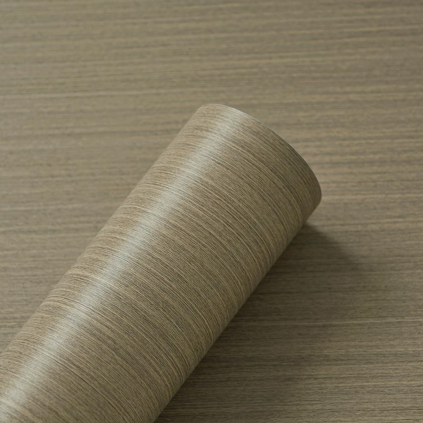 Papier peint à décoller et à coller en noyer épais Safiyya pour rénovation de bureau