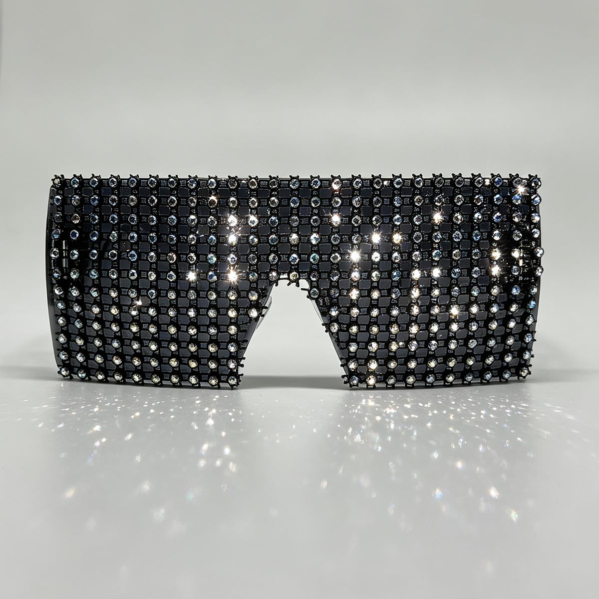 Occhiali da sole da donna senza montatura, con design a cuore cavo in metallo, protezione UV400.