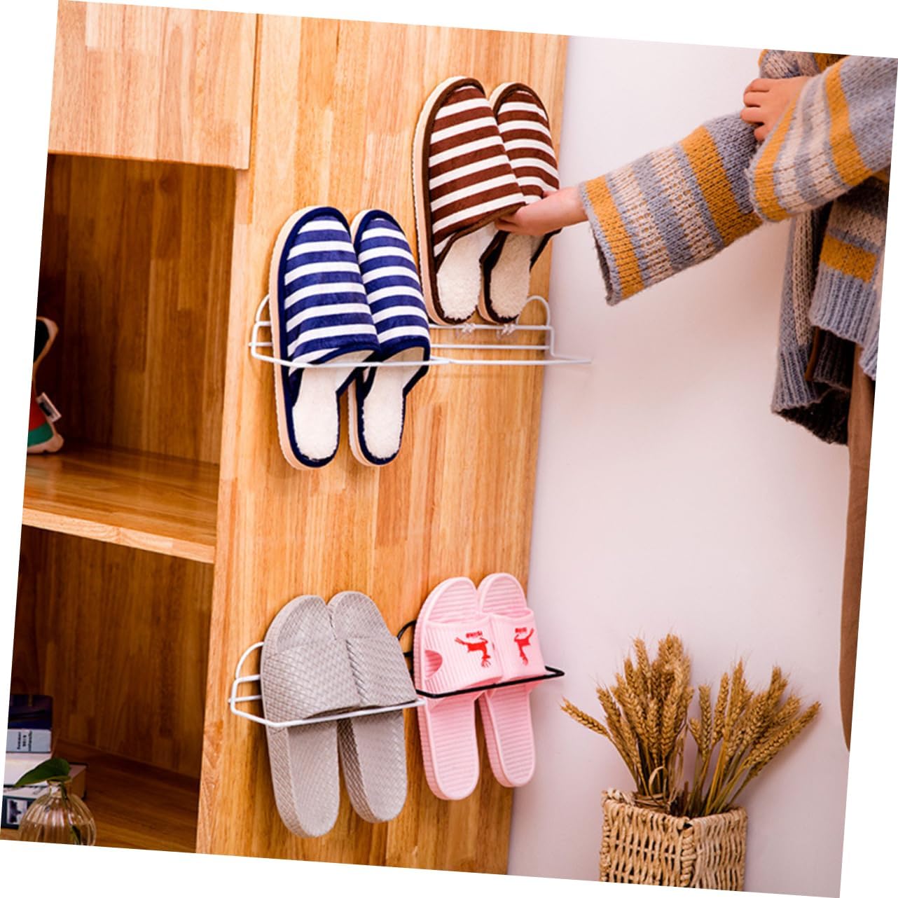 LABRIMP Wall Hanging Shoe Rack, Single Layer Metal Organizer for Shoes