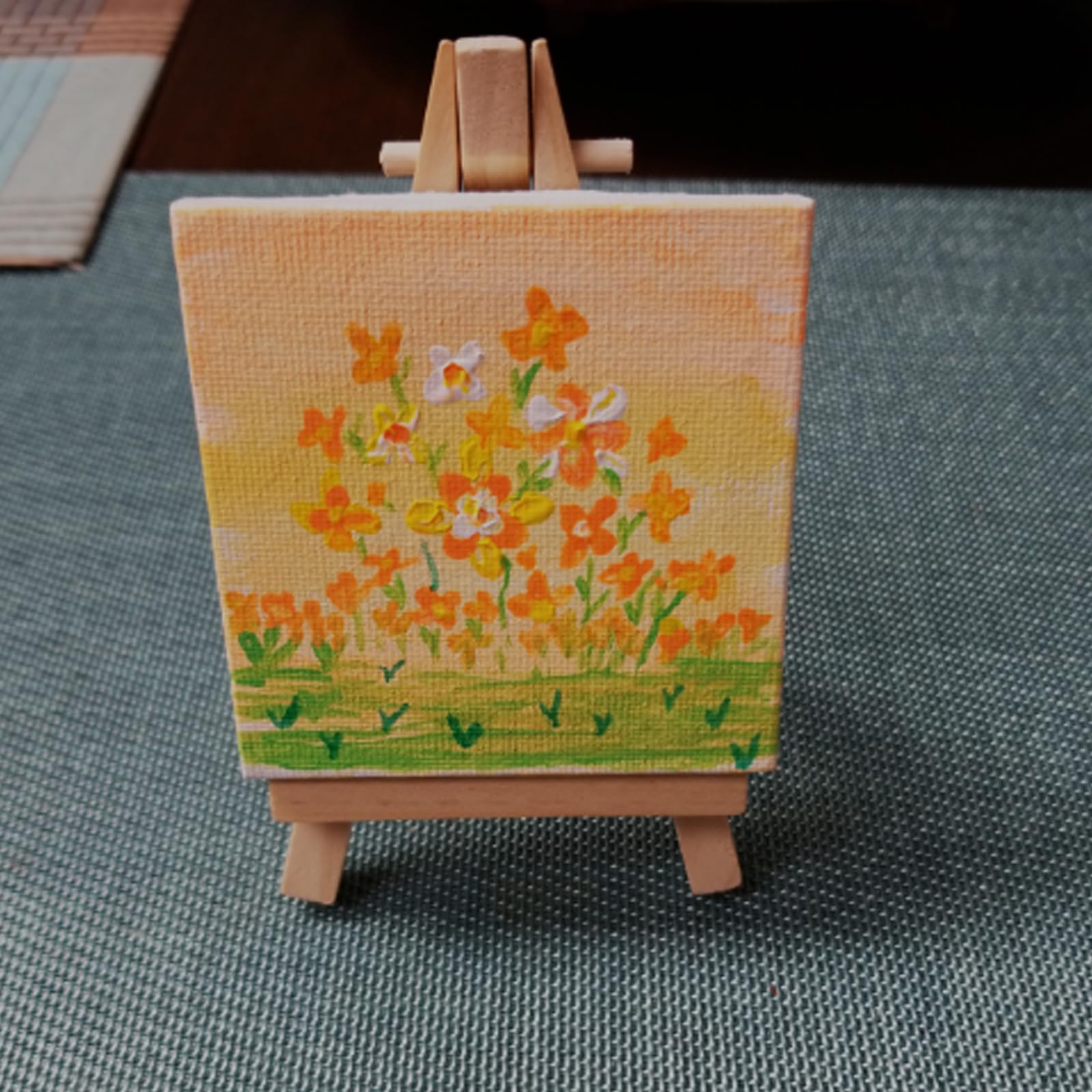 HAKZEON Set di 10 mini tela e cavalletto, 10 x 15 cm, tela artistica e cavalletto in legno per disegno