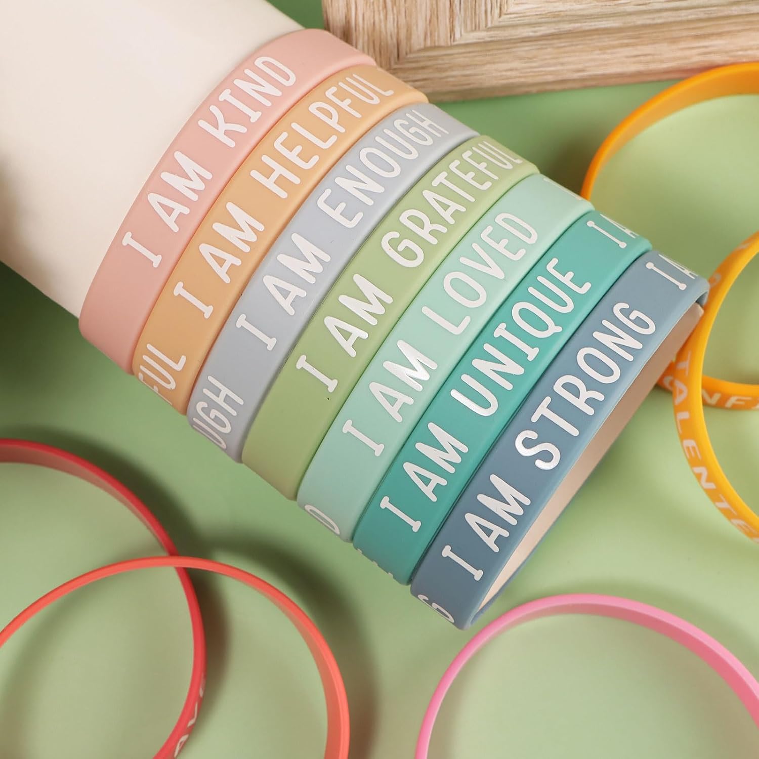 DDLP 24pcs Motivational Rubber Bracelets for Students Silicone Bracelets Bulk with Positive Message Inspirational Saying Back to School Gifts for Students