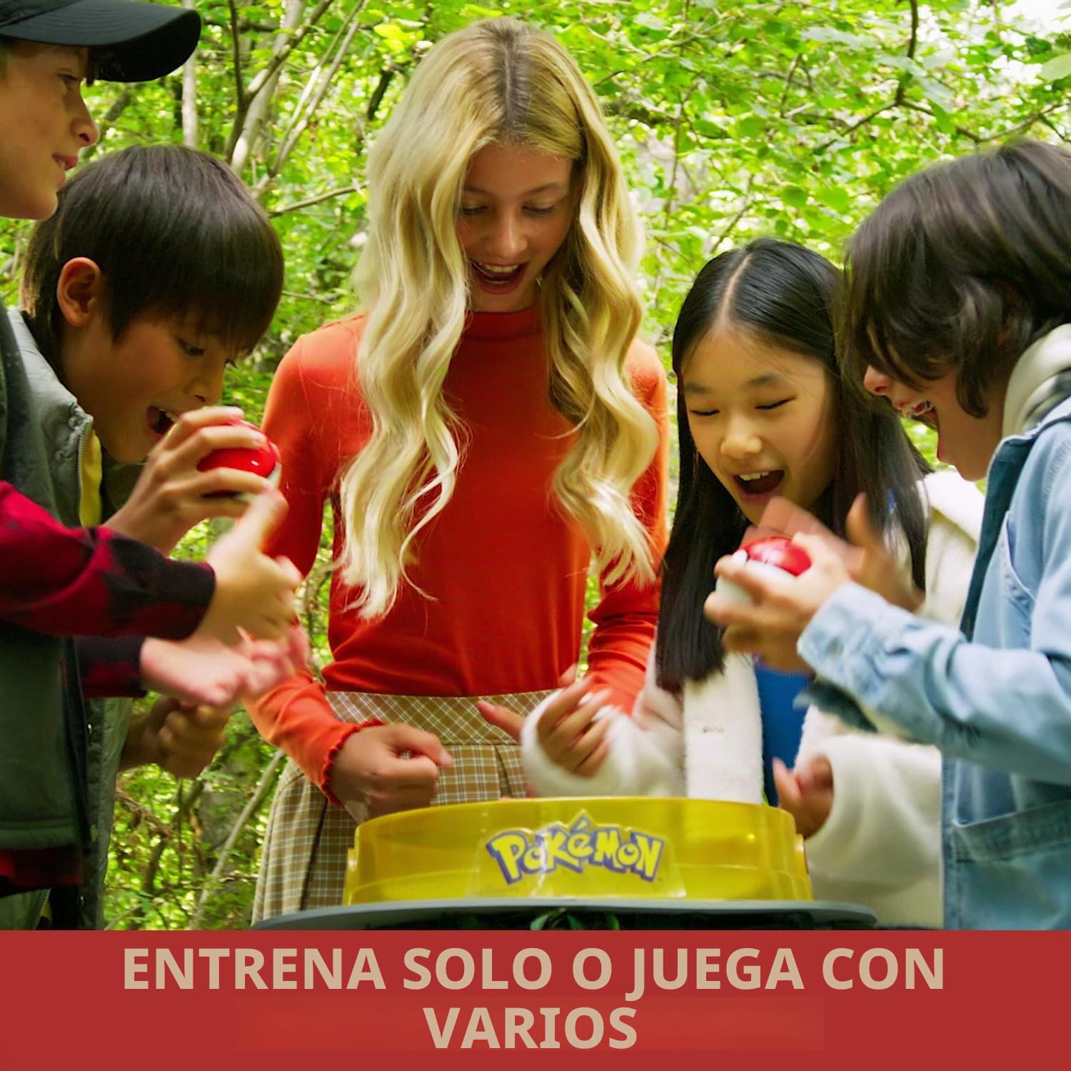 Bandai Pokémon - Pack Arena + 2 Spinners - Arena con Lanzadores y Peonzas Pikachu y Mew - Juego de Combate para Varios Jugadores - Juguete Infantil 4 años y +