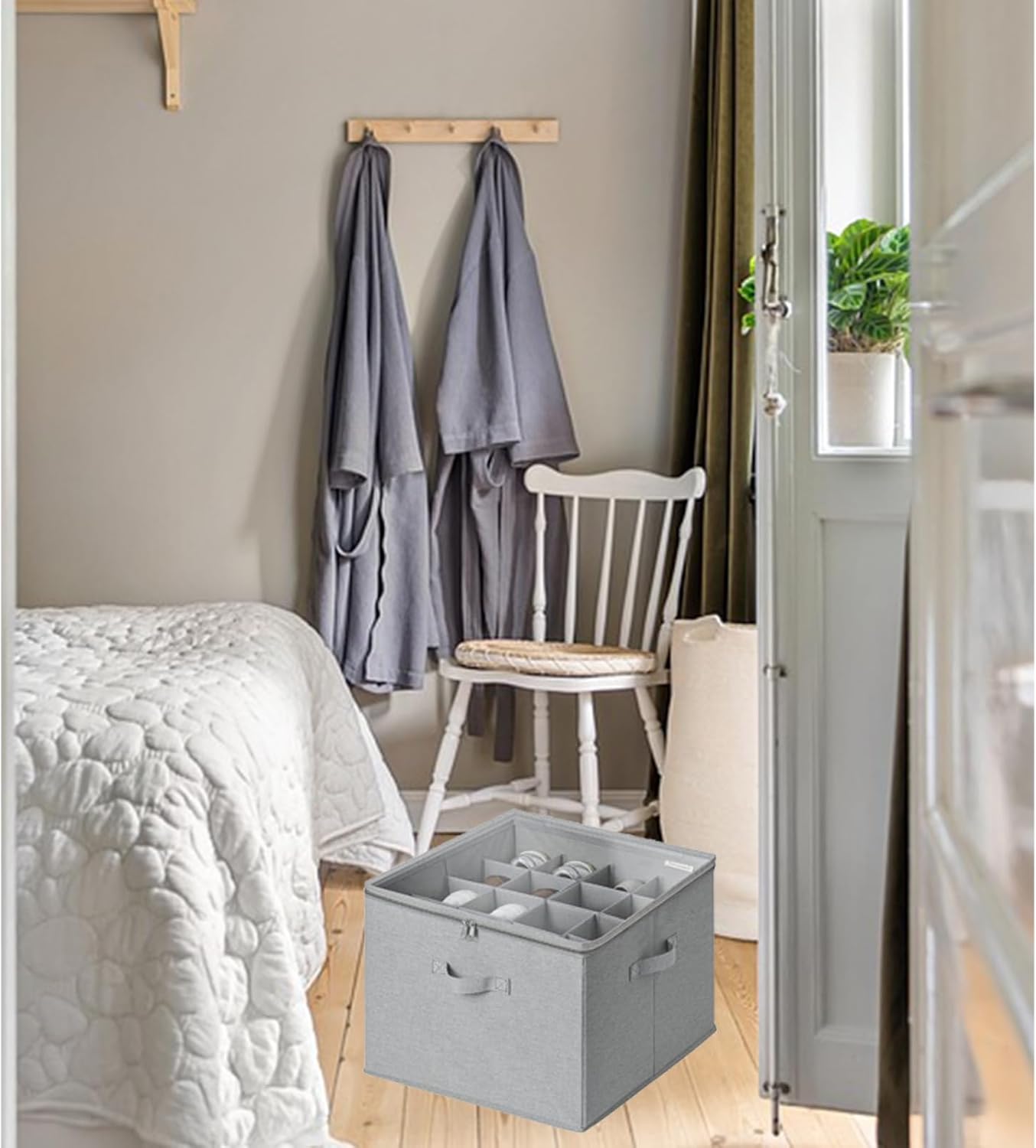 Yolispa (ヨリスパ) 靴オーガナイザー クローゼット用 積み重ね可能 靴収納ボックス 調節可能な仕切り付き 透明な蓋 最大1