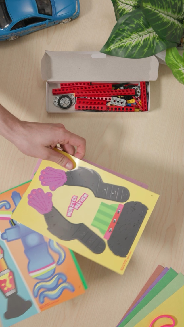 Amazon.com: Klutz Lego Gear Bots Science/STEM Activity Kit for 8