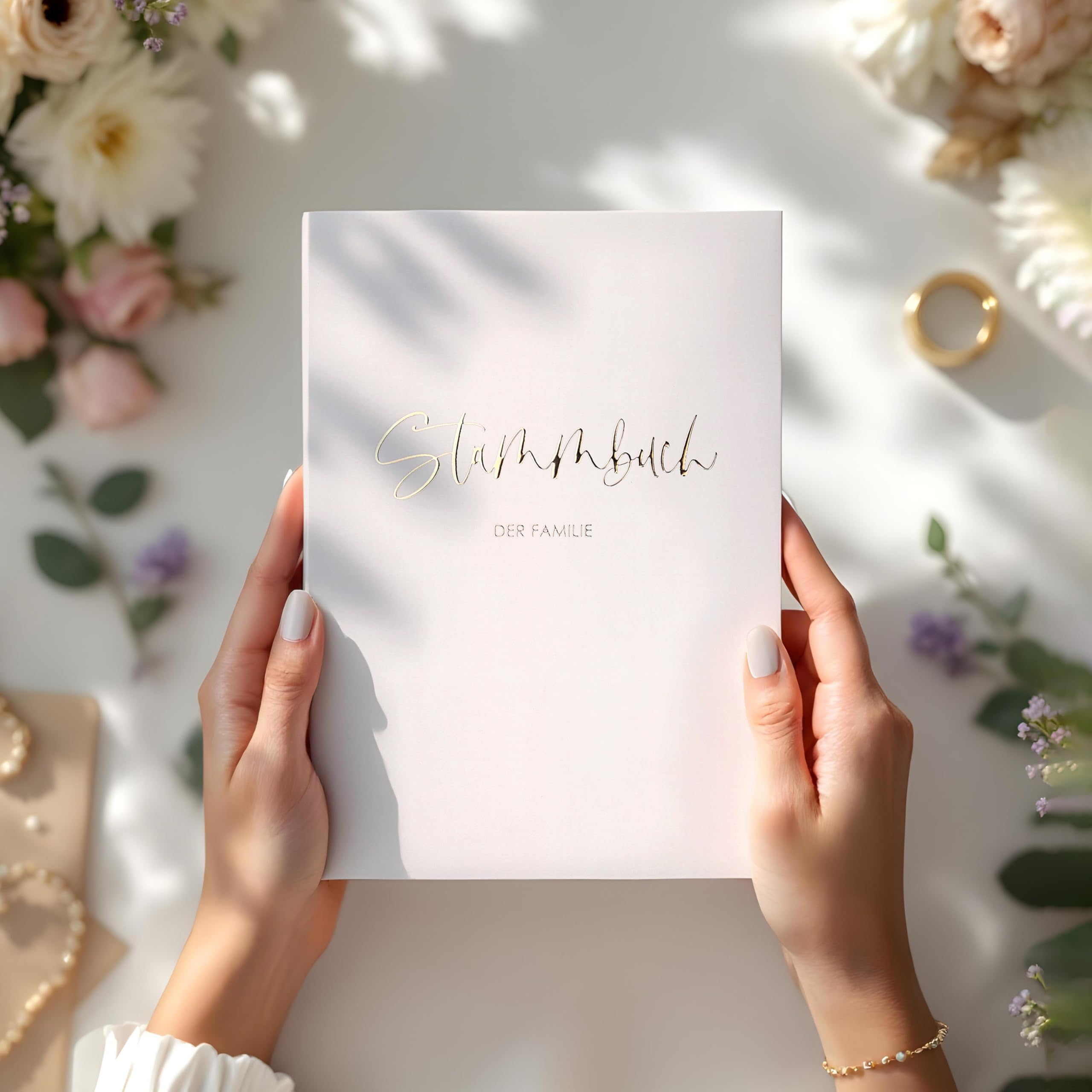 Stammbuch Hochzeit Stammbuch der Familie - Familienstammbuch Hochzeit Standesamt, Familienbuch - Deluxe Serie - Hardcover (Beige/Roségold) (16x21cm)