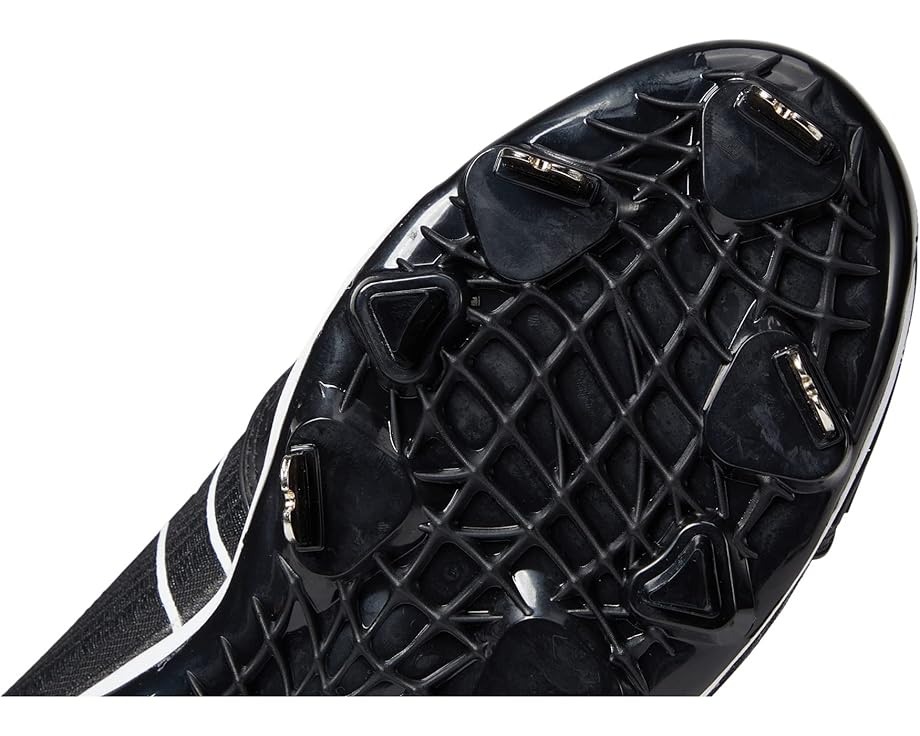 Mizuno Sweep 6 Mid Softball Cleats - Front View