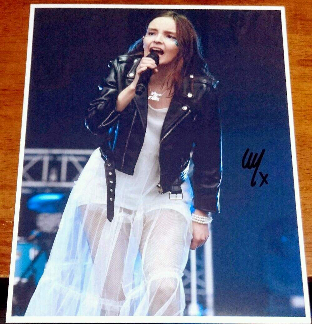 ローレン・メイベリー直筆サイン入り超 特大写真…