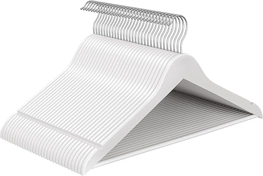 SONGMICS Percha de Madera, Juego de 30, Delgada, Muescas en Hombros, Percha para Pantalones, Gancho Giratorio 360°, Madera de Abedul, para Tirantes y Chaquetas, Blanco Nube CRW030W02