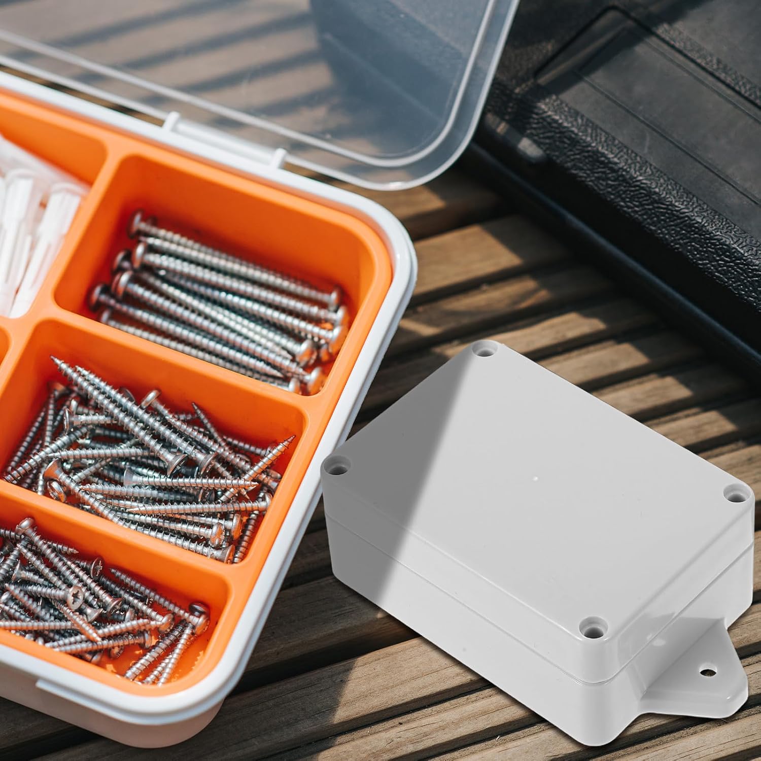 2pcs White Plastic Waterproof Junction Box for Electrical Outlets, Easy Installation with Versatile Application, Weatherproof Enclosure for Outdoor Electrical Projects and Home Use