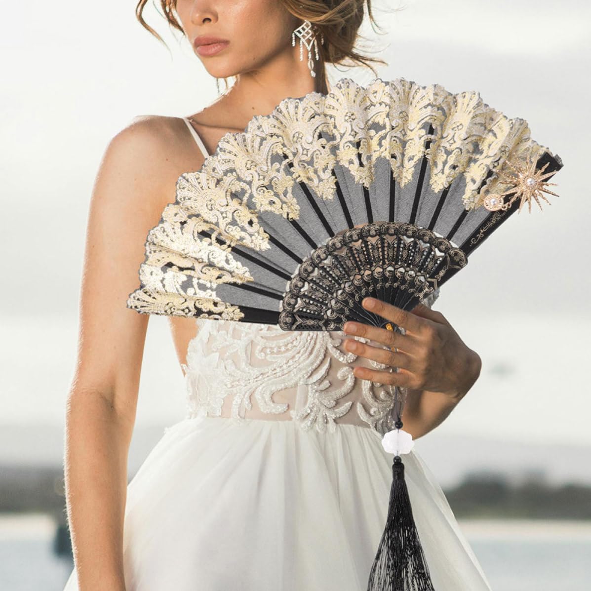2pcs Lace Handheld Fans for Women Foldable Vintage Style Hand Fans with Plastic and Cloth Material Multi-use Reusable for Wedding and Cosplay