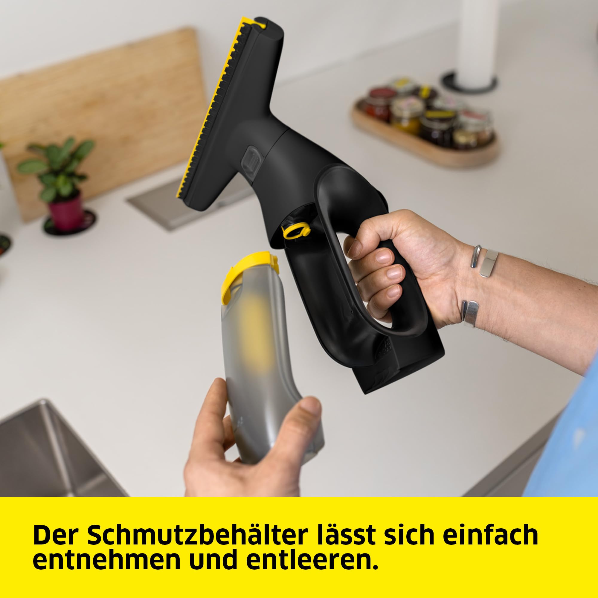 Kärcher Akku-Fenstersauger WV 2 Universal Precision+ Black, Akkulaufzeit: 35 min., Schmutzwassertank: 120 ml, 2 Absaugdüsen, Sprühflasche mit Mikrofaser-Wischbezug, 20 ml Fensterreiniger, USB-C-Port