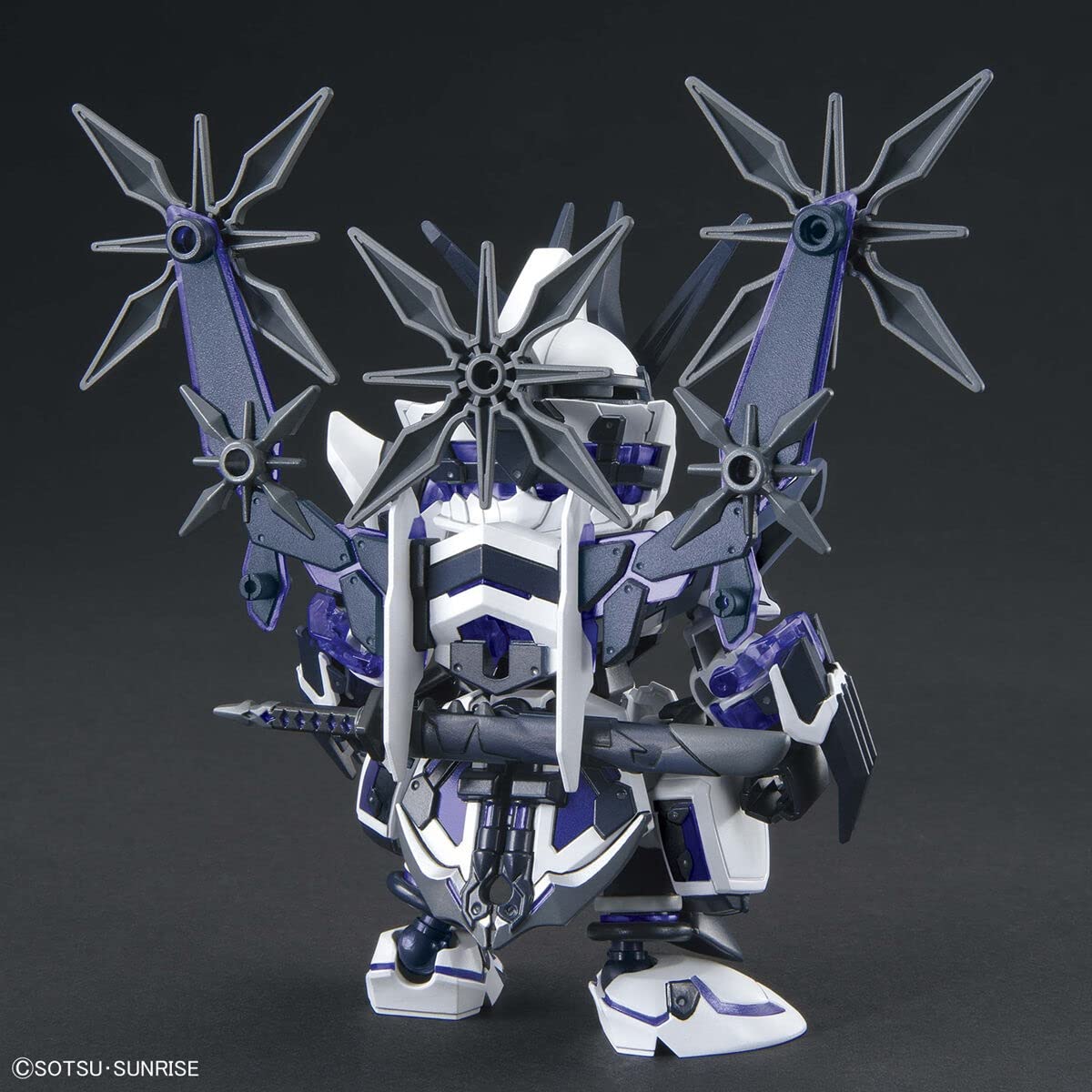 Amazon.com: Bandai Hobby - SD Gundam World Heroes - #22 Saizo