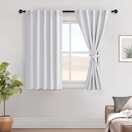 Hiasan Cortinas opacas de color blanco grisáceo para ventana pequeña, 42 x 54 pulgadas de largo, bolsillo para barra y pestaña trasera, aislamiento