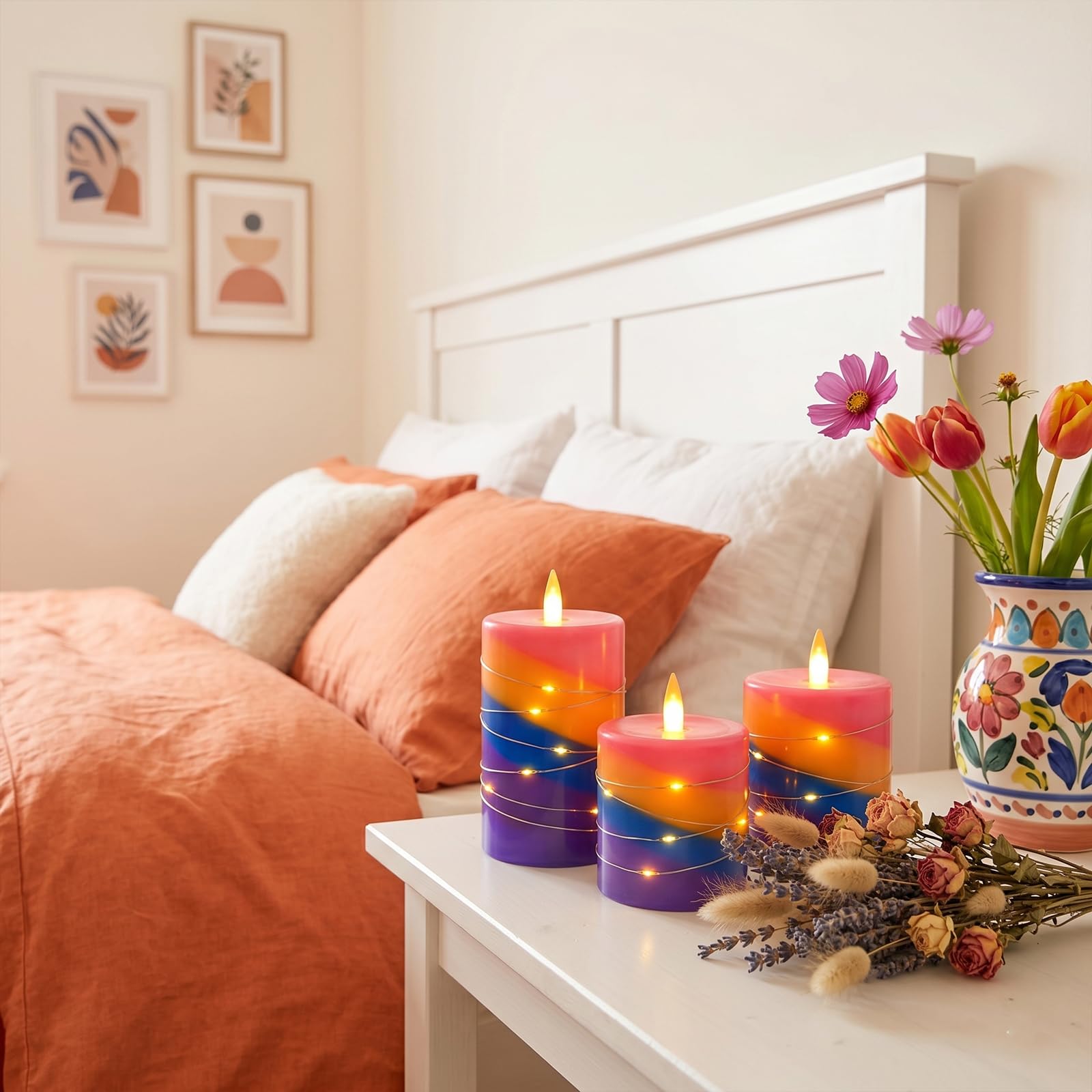 Lot de 3 bougies LED sans flamme avec guirlande lumineuse, bougies piliers multicolores en cire de paraffine avec télécommande et minuterie, bougies électriques vacillantes à piles pour atmosphère