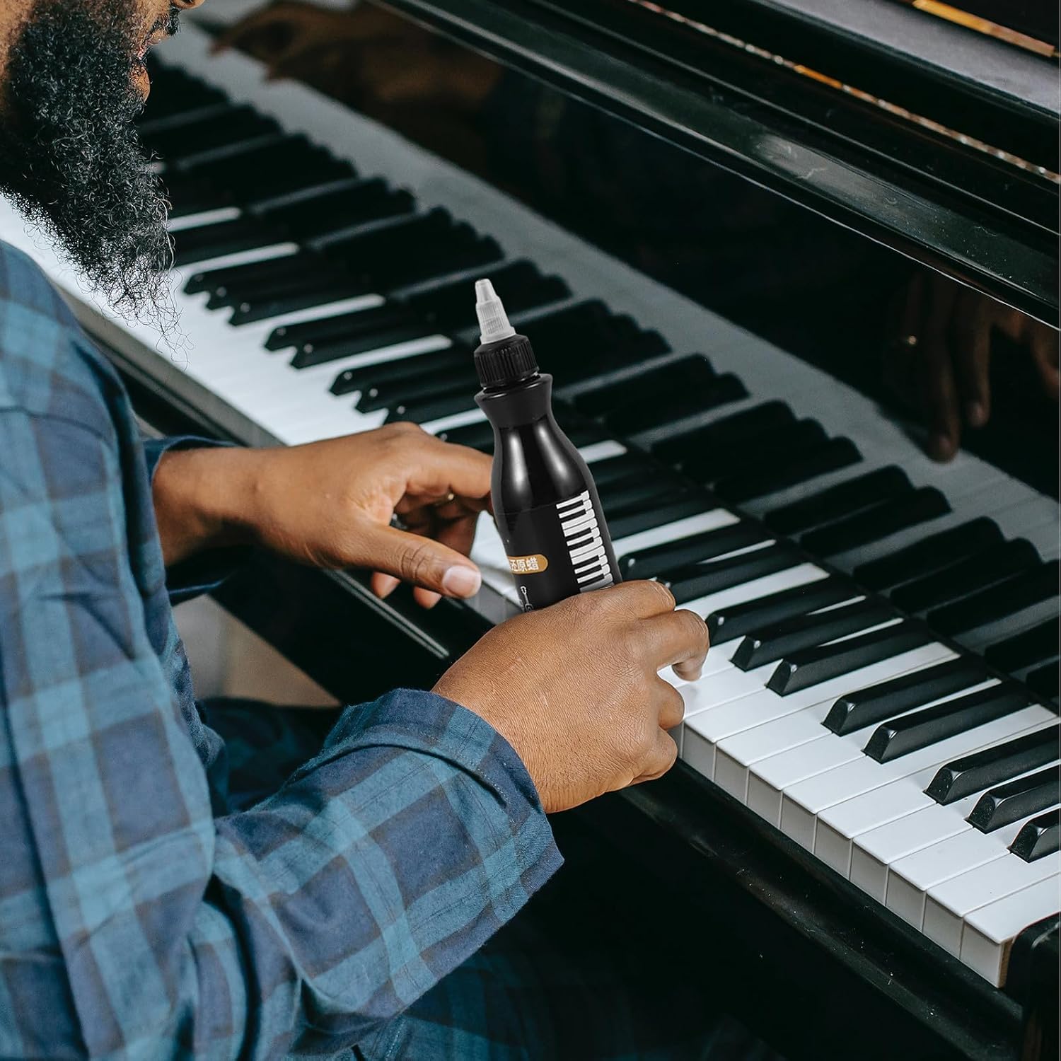 Piano Scratch Repair Polish 100ml Portable Instrument Care Supply with Plastic Abrading Agent for Musical Instruments and Piano Polishing and Maintenance