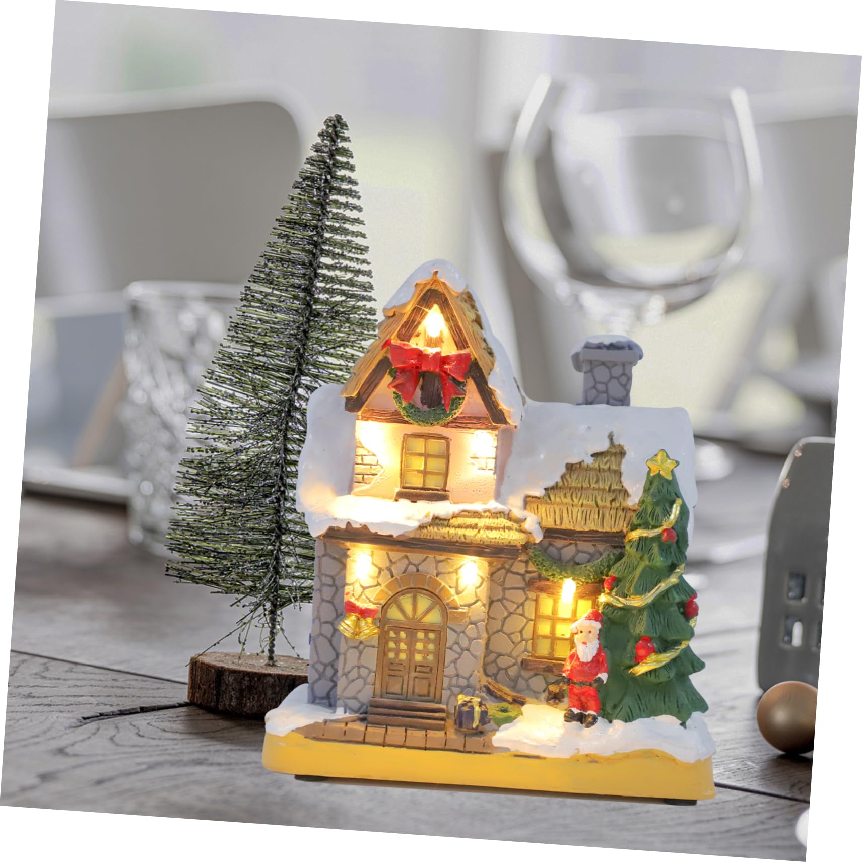 Casa Luminosa de Navidad de Resina Diseño Delicado en Forma de Casa para Adorno Navideño en Ventanas y Oficinas Generando Ambiente Festivo