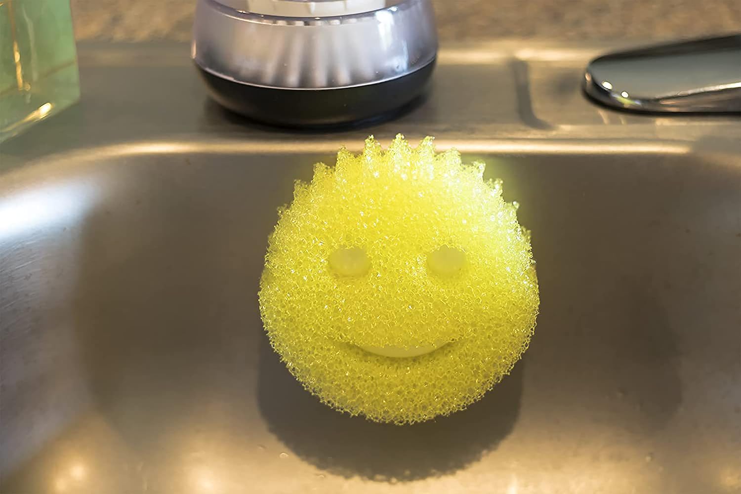 Sponge Holder, Sink Caddy w/Suction Cup Installation, Sponge Organizer for Kitchen/Bathroom Sink, Self Draining Scrub Daddy Holder, Dishwasher Safe for Holding Smiley Sponges(Sponges Not Included)