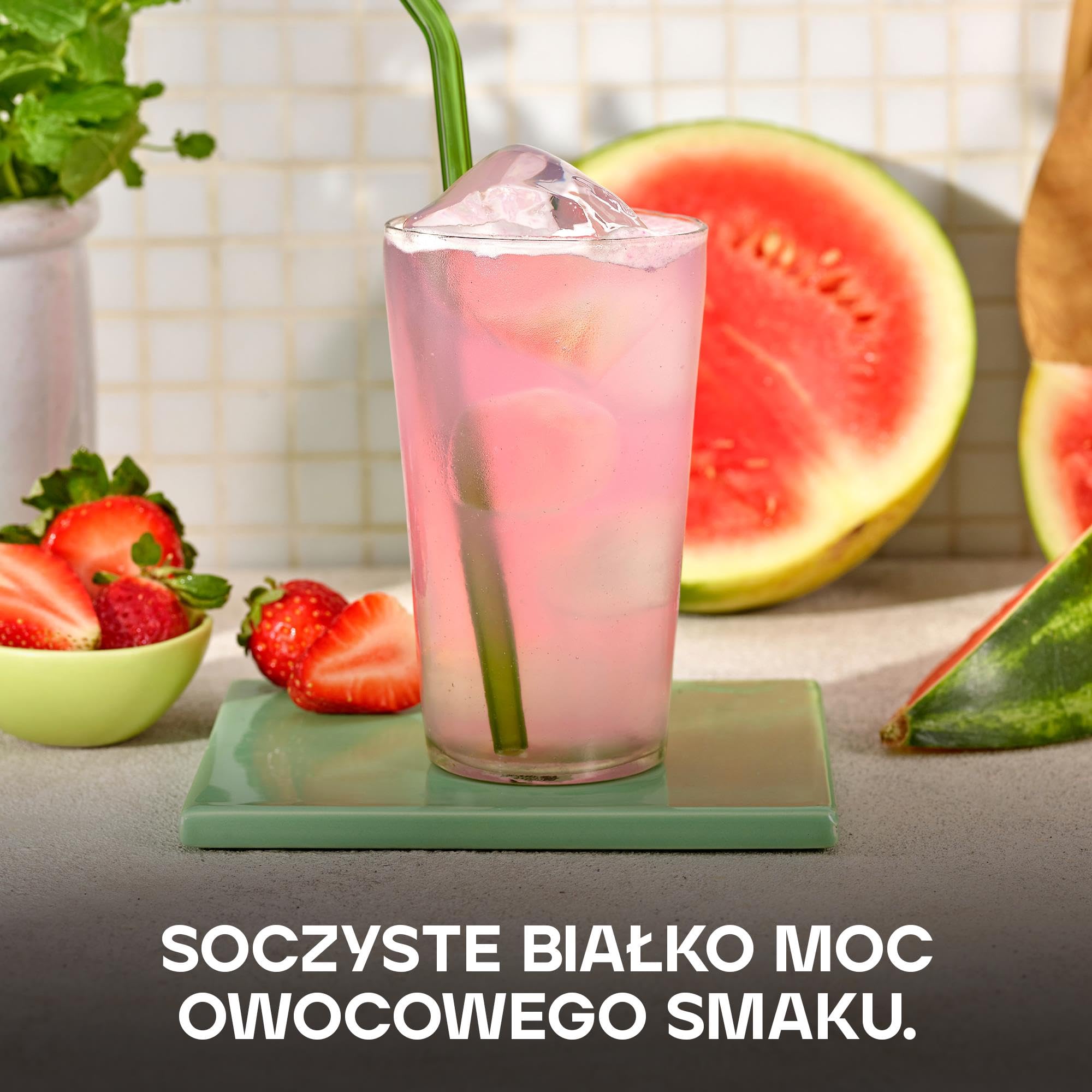 Bulk Clear Whey Isolate, Orzeźwiający shake białkowy, Truskawki z Arbuzem, 2 kg, 80 porcji