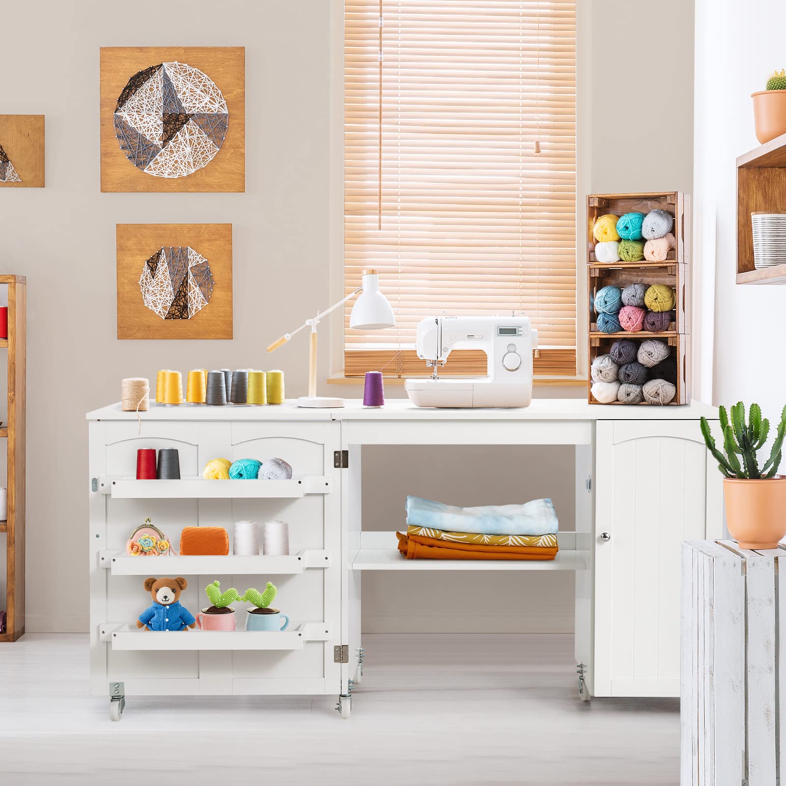 COSTWAY Bureau Pliable, Table de Couture Pliable pour Machine à Coudre, 3 Etagères pour Bobines, roulettes Universelles Verrouillables, pour Salon, Bureau, Studio, 50 x 158 x 75 cm, Blanc