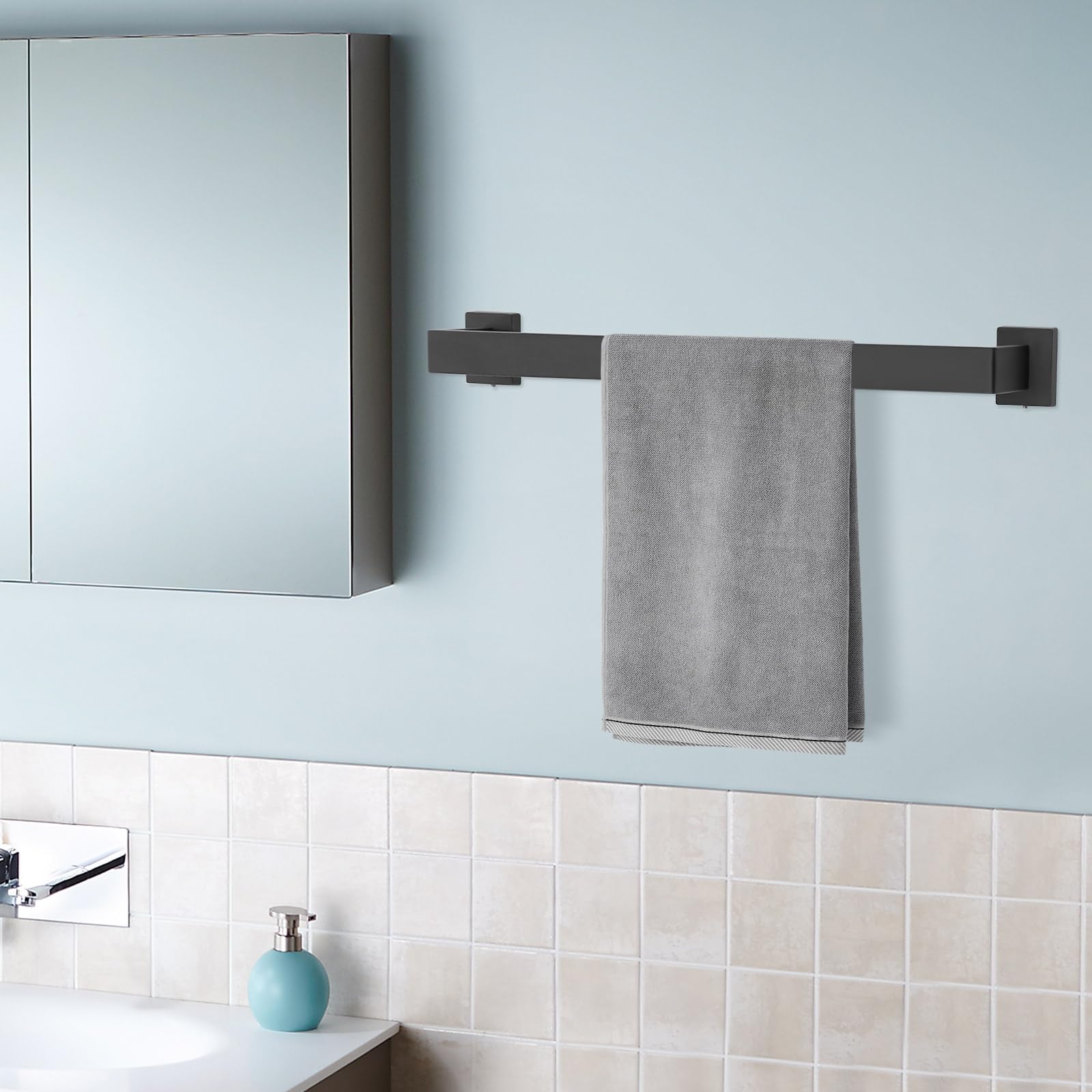 Juego de accesorios de baño de 20 piezas, accesorios de baño con 4 barras de toalla, 4 anillos de toalla, 4 soportes para papel higiénico, 8 ganchos, kit de baño para baño, inodoro (negro)
