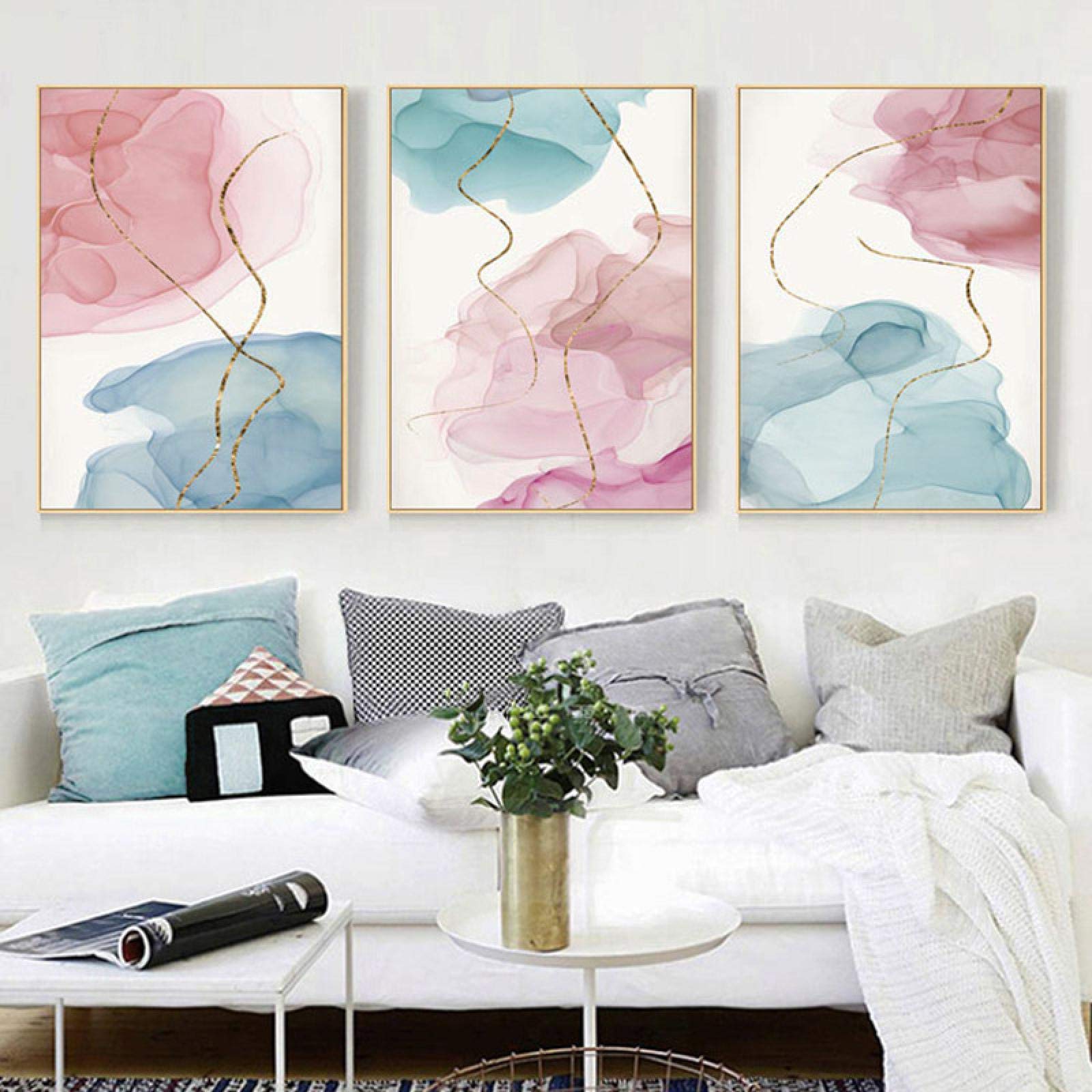 Pintura abstracta de lona rosa para decorar un salón moderno y luminoso con estilo escandinavo 8