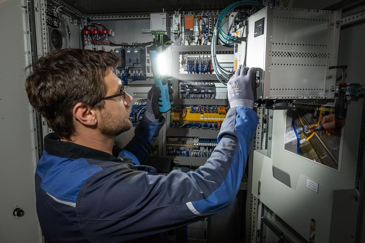 HAZET LED Bulbs Set 1979W2/3, wireless charging, 3-teilig, incl. Pen Light, LED lamp, double wireless charging pad, USB-C cable, Netzteil