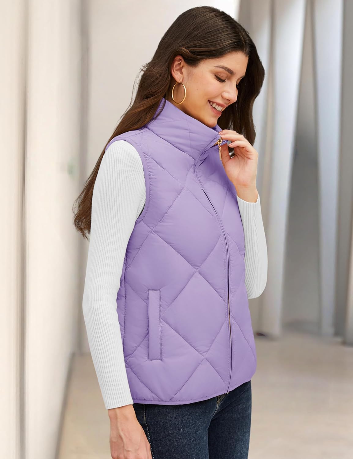 YUCOLEN Women's Quilted Vest Stand Collar Lightweight Zip Padded Gilet Sleeveless Jackets Coats Outerwear with Pockets - Image 3