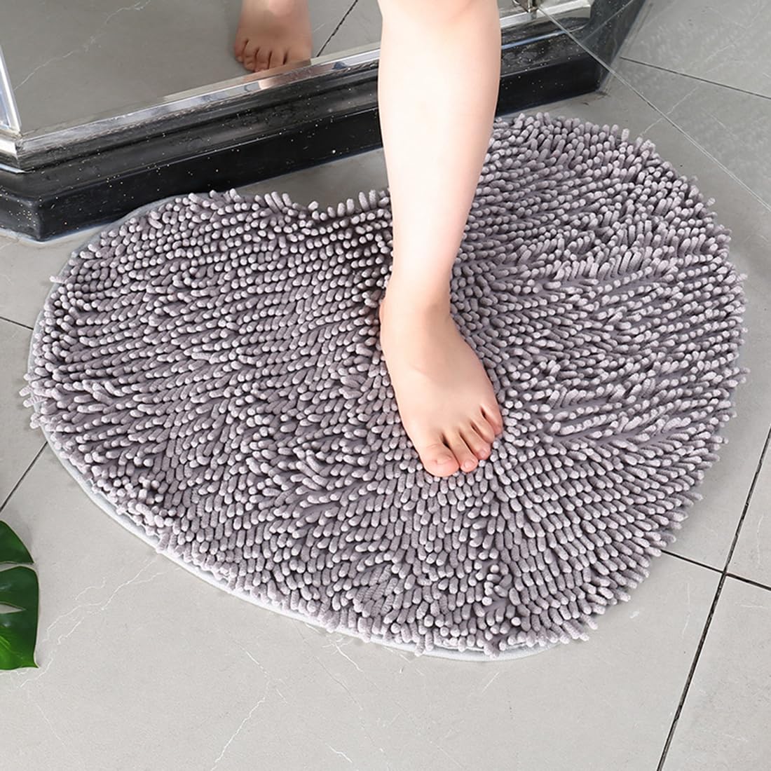 JAIJY Grey Heart Shaped Chenille Bath Mat Soft Absorbent Plush Microfiber Bathroom Rug Non-Slip Machine Washable Shaggy Mats Carpet for Shower,