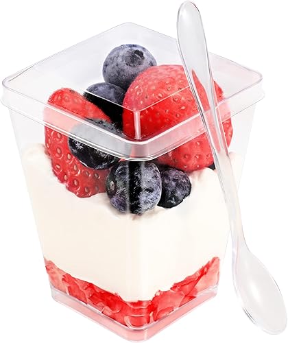 CAMARAAA Paquete de 100 tazas de plástico para postre de 55 onzas con tapas tazas de aperitivo para fiesta mini tazas de postre con cucharas tazas disponible en Yaxa Colombia