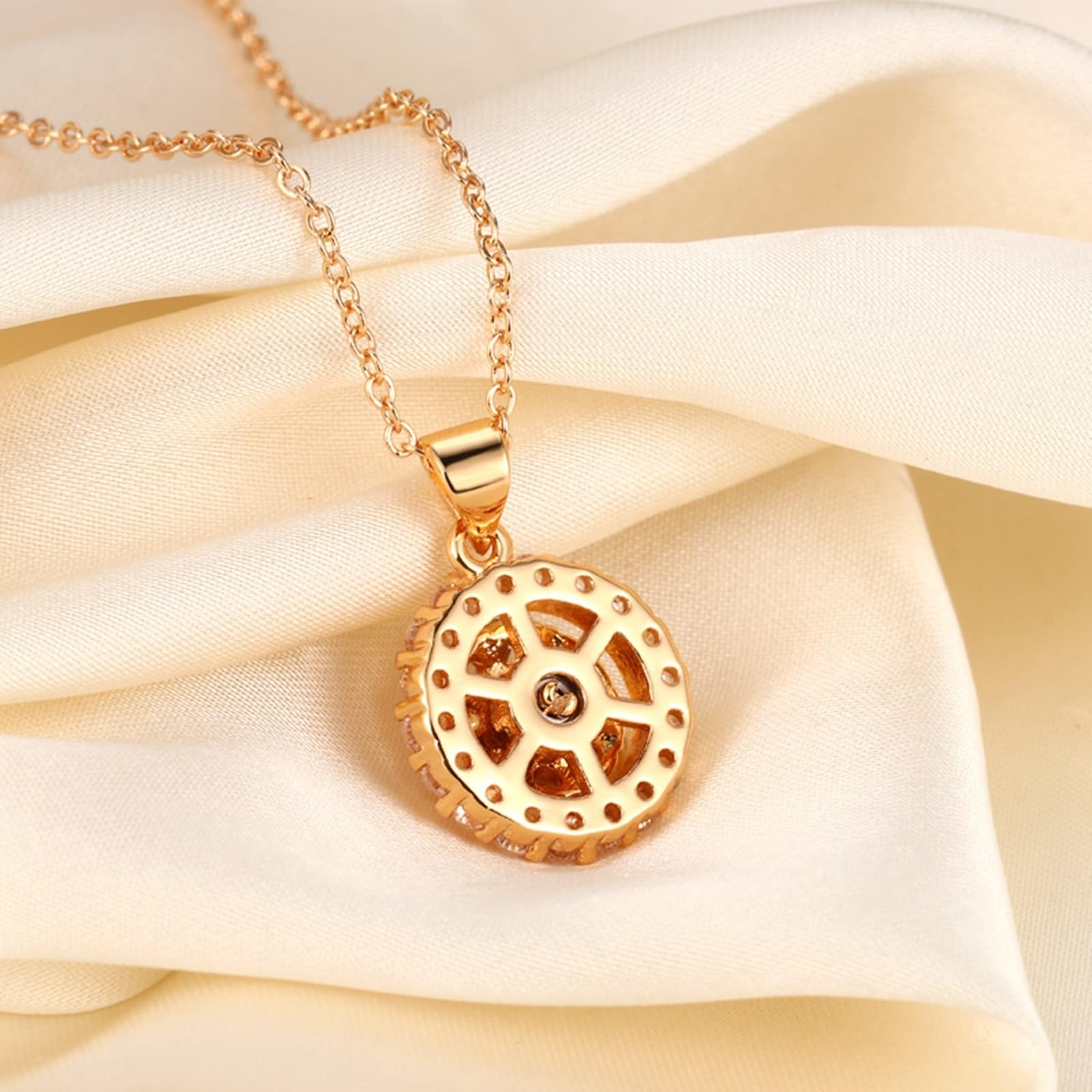 Collar de flores para mujer, oro amarillo de 9 quilates para mujer, colgante de flor, collar con colgante de diamante de laboratorio para ella