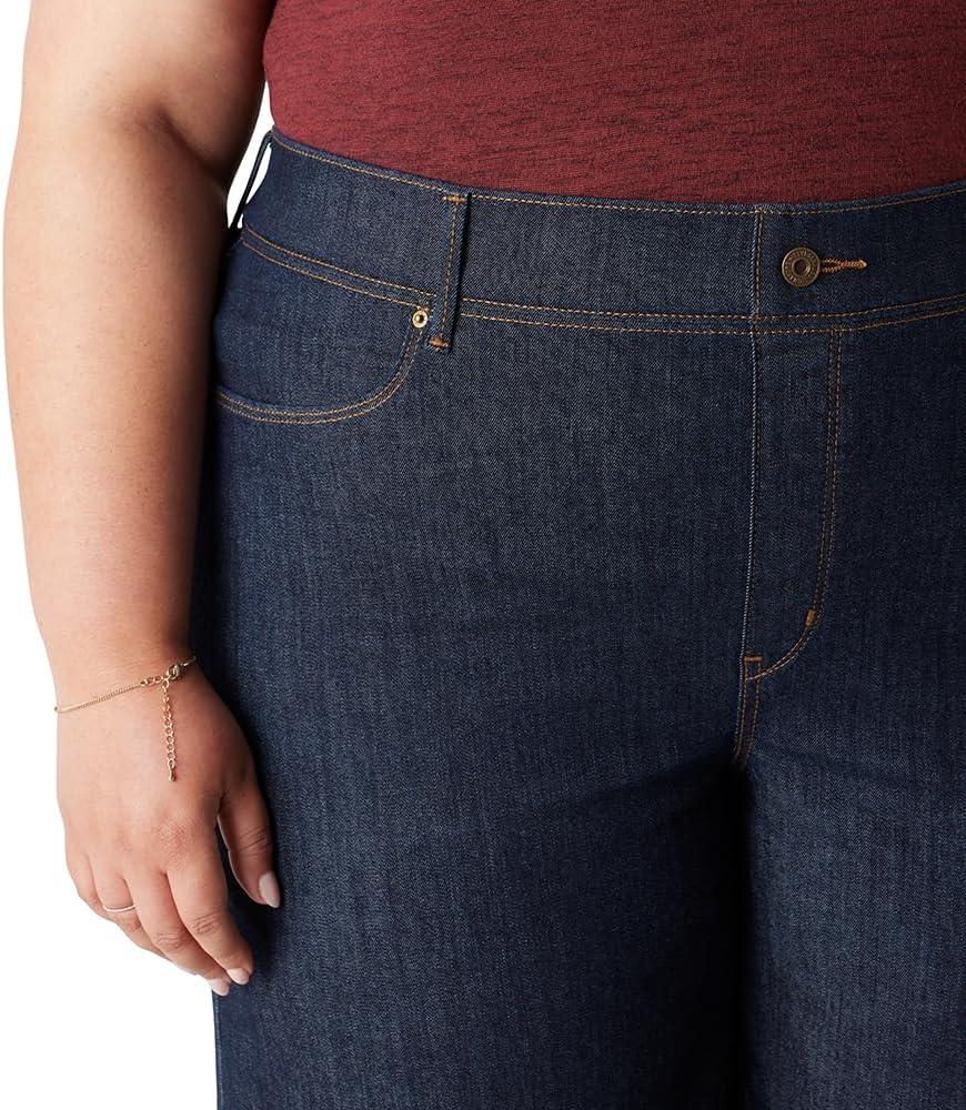 Levi Strauss Signature Gold Women's Totally Shaping Ultimate Wide Leg Mid-Rise Stretch Denim Jeans - Image 4