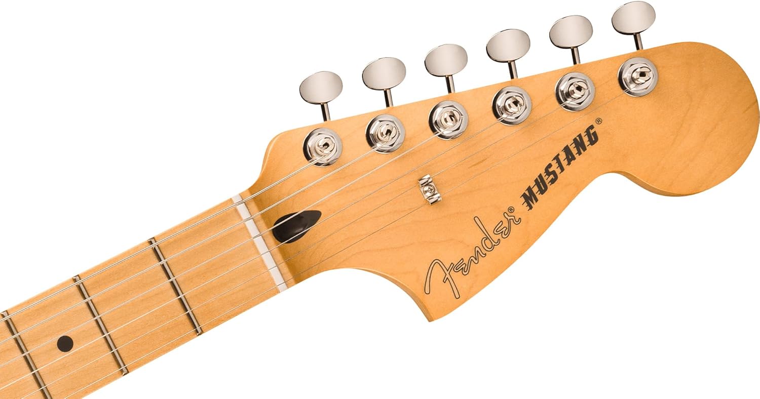 Fender Player II Mustang, Maple Fingerboard - 3-Color Sunburst