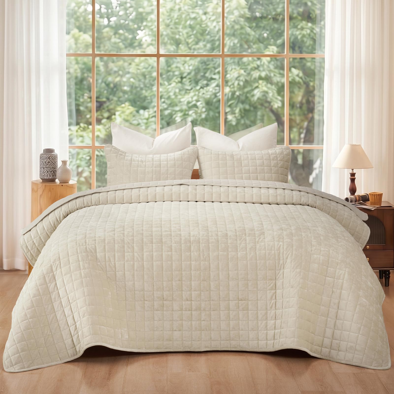 PHF Luxurious Velvet Quilt Set Twin Size ‚Äì 2PCS Super Soft Quilted Comforter Alternative with Square-Box Quilt Pattern, Warm Quilted Bedspread Coverlet, 68" x 92", Sand 