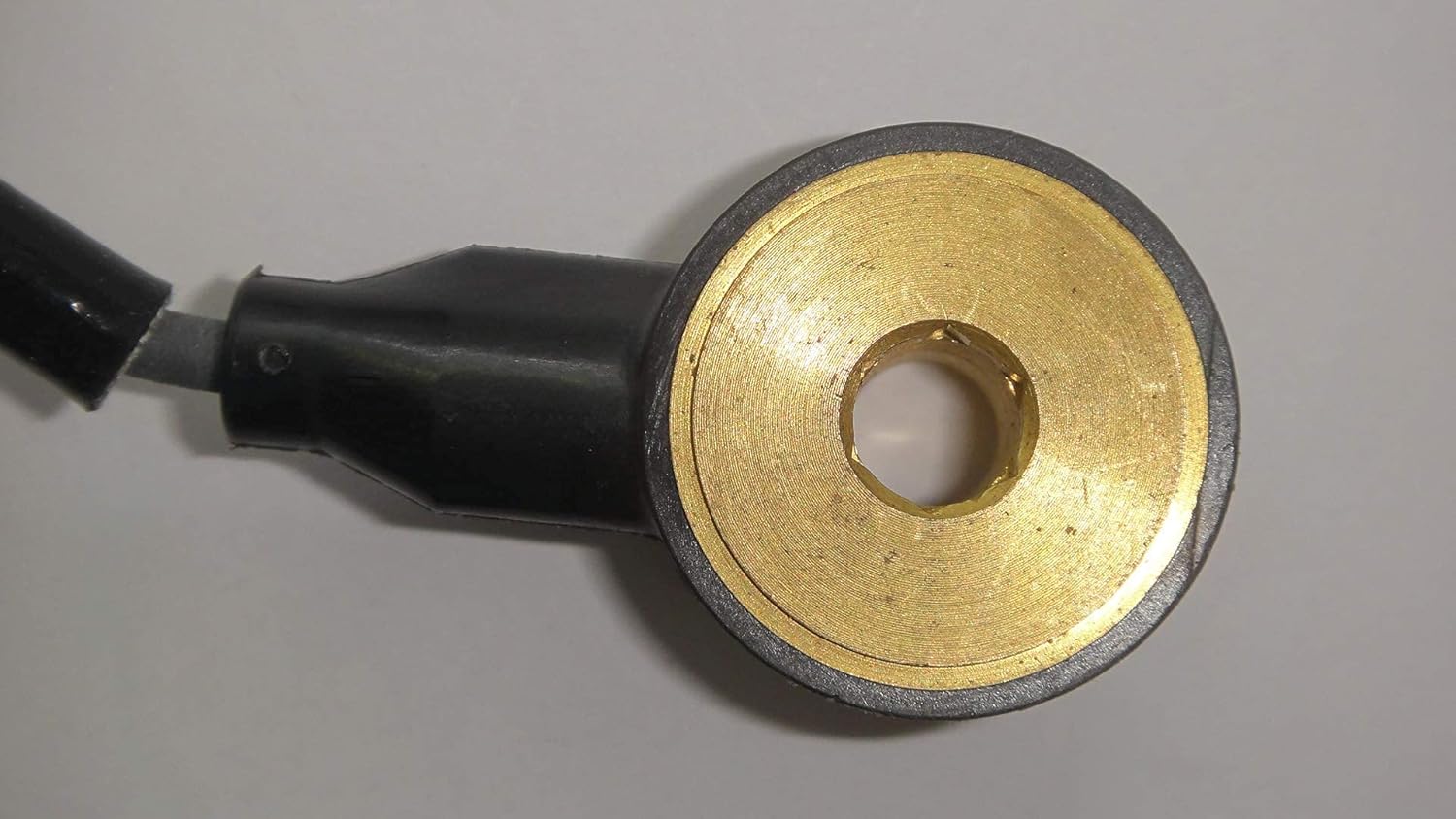Genuine OEM 39320-3C000 Sensor - Knock, RH / 393203C000 for Hyundai Veracruz 07-12 Azera 06-11 Sonata 06-10 Santa Fe 07-09 Entourage 07-08 Kia