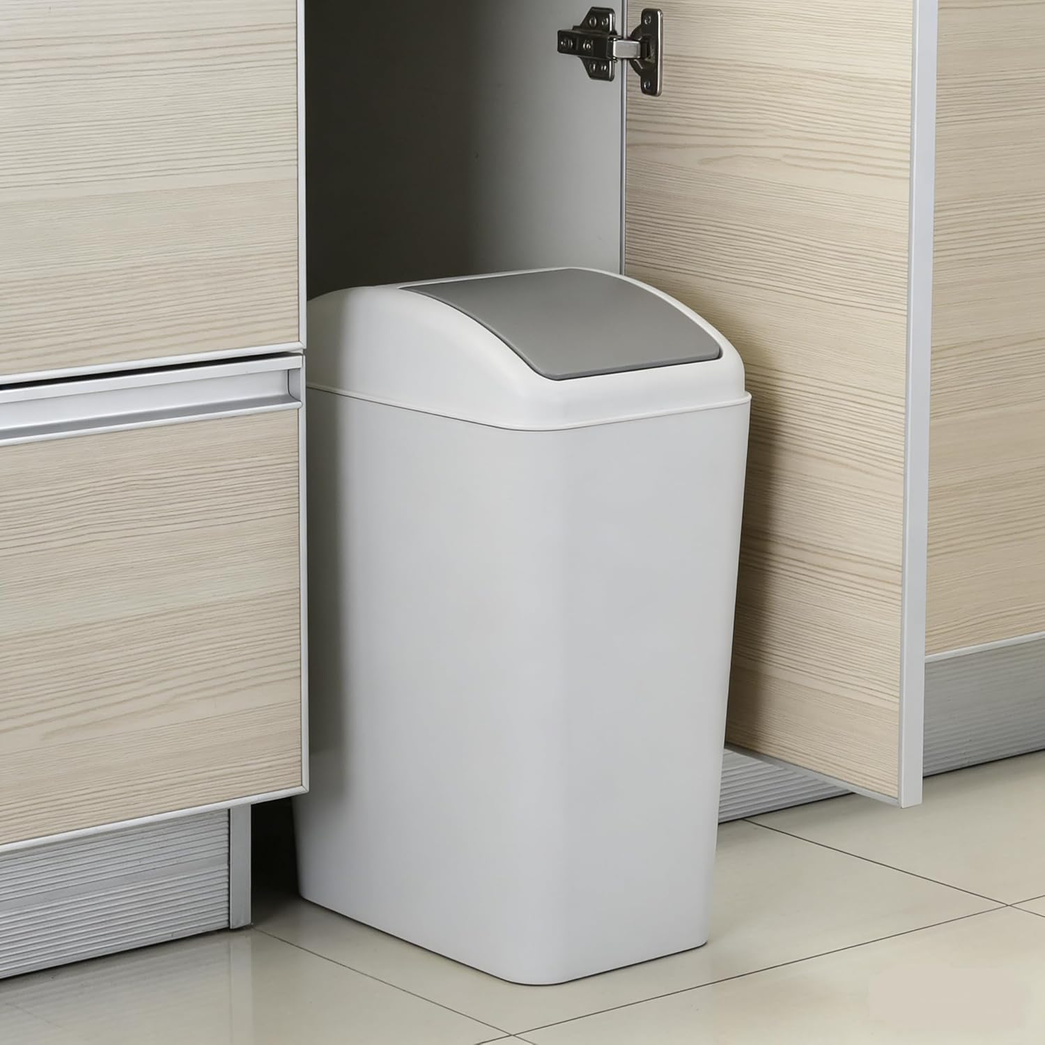 4.5 Gallon Waste Can with Removable Swing-Top Lid, Small Garbage Bin for Kitchen, Bathroom, Bedroom, Office, Compact Trash Can Fit Under Tables & Counters, Grey